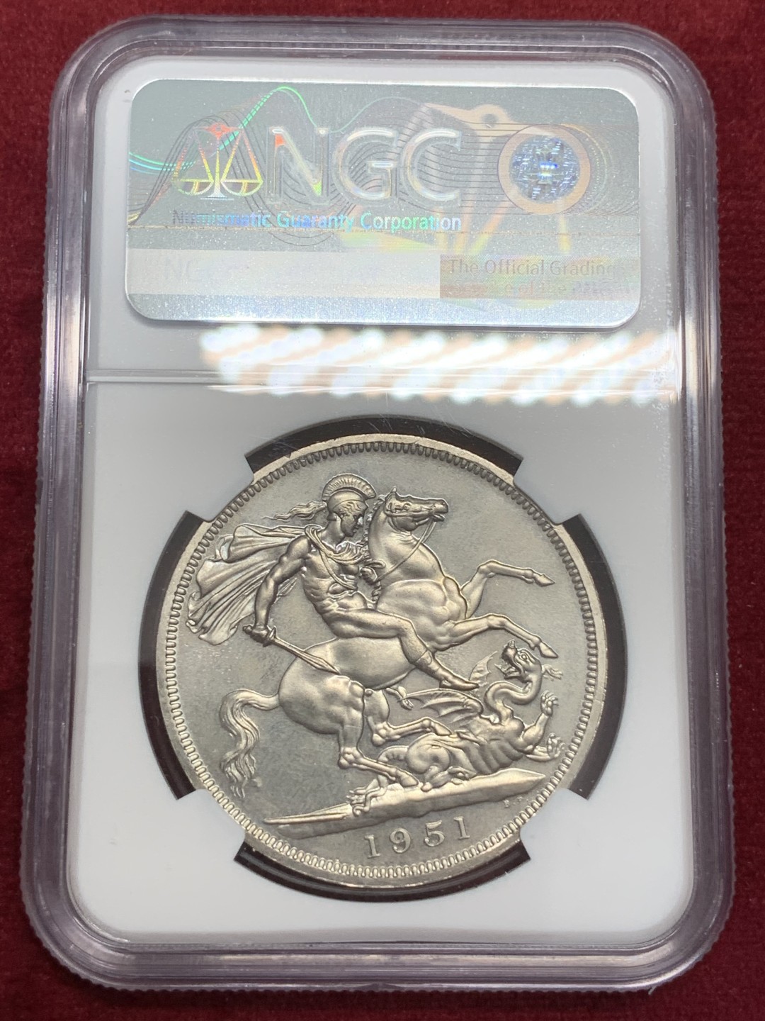 《竞宝斋》第80场-本周日，周一 2场连拍（全场不限金额包邮） NGC PL64 英国 乔治六世 1951年 镍马剑 5先令 克朗 经典屠龙图 近期较火的品种