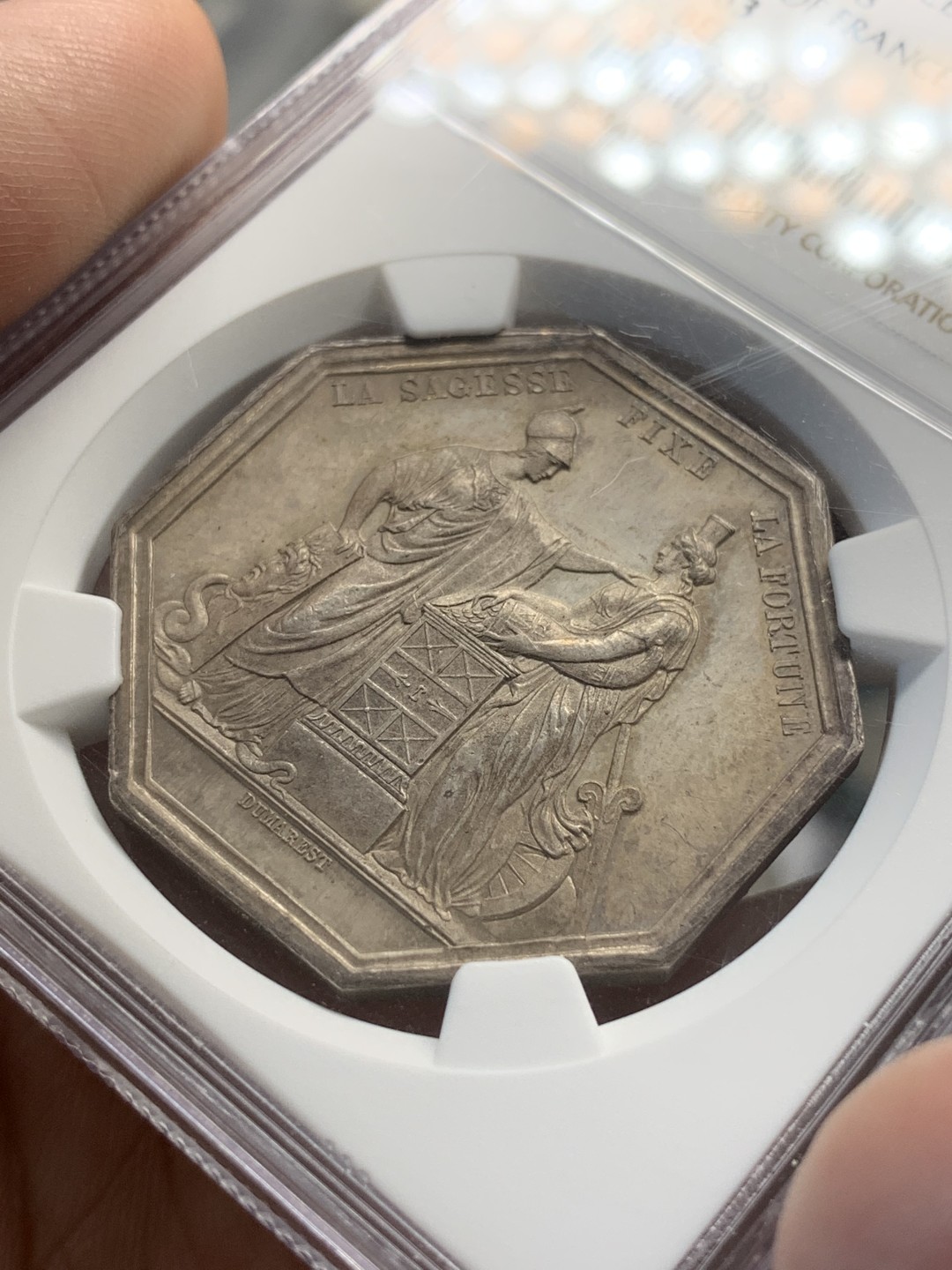 《竞宝斋》第80场-本周日，周一 2场连拍（全场不限金额包邮） NGC MS63 1850年左右 法兰西银行八角银章 拿皇的国库 早期蜜蜂银标 镜面五彩包浆 高分不易 顶级品相 大型女神八角