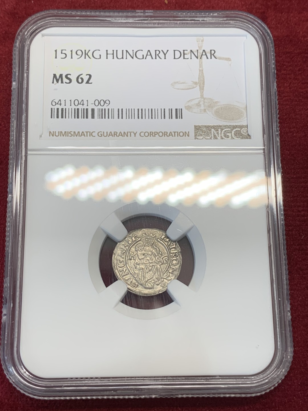 《竞宝斋》第80场-本周日，周一 2场连拍（全场不限金额包邮） NGC MS62 冠军分 神罗匈牙利1519年圣母抱婴第纳尔银币 较早年份强光好品