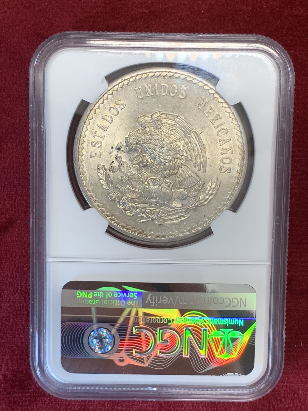 《竞宝斋》第80场-本周日，周一 2场连拍（全场不限金额包邮） NGC-MS64 墨西哥1947年 印第安人头像 5比索大银币 高分顶级品相