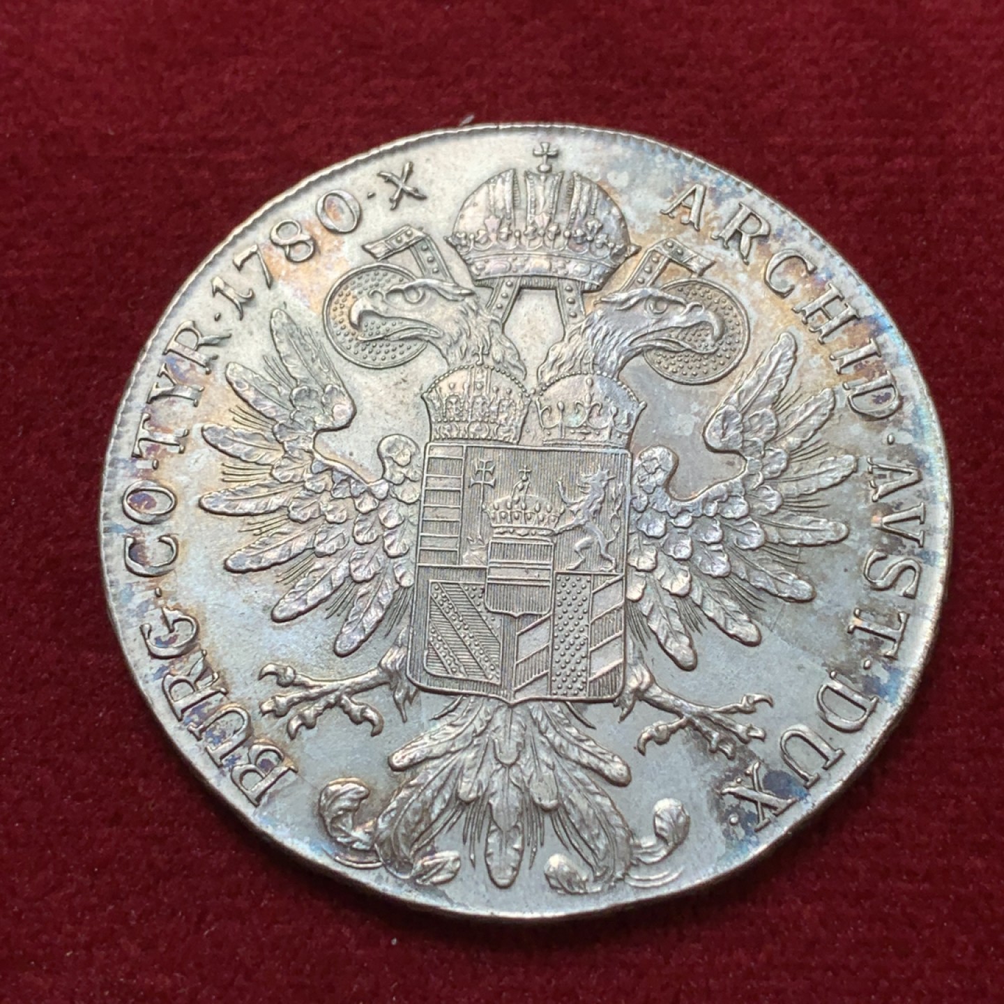 《竞宝斋》第80场-本周日，周一 2场连拍（全场不限金额包邮） 奥匈 1780年 大奶妈 大银币 五彩包浆 双羽版 较少版本