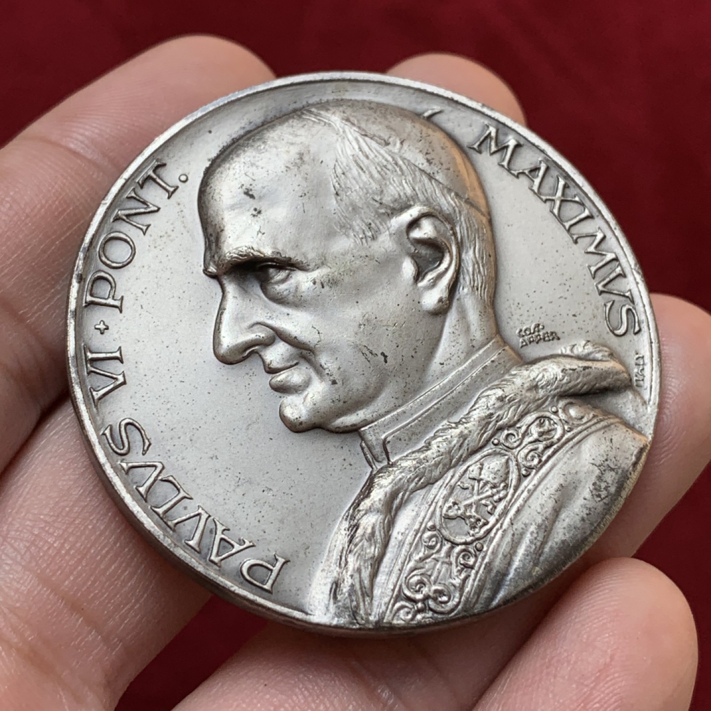 《竞宝斋》第80场-本周日，周一 2场连拍（全场不限金额包邮） 教皇保罗六世镀银铜章，直径50mm，重量67.2g，超高浮雕教皇章。