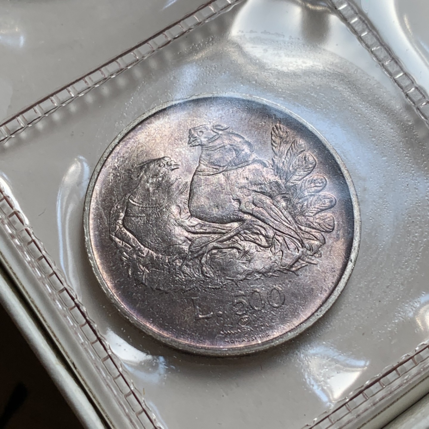 《竞宝斋》第80场-本周日，周一 2场连拍（全场不限金额包邮） 原盒证书 圣马力诺 1974年 八枚封装 带500里拉银币一枚