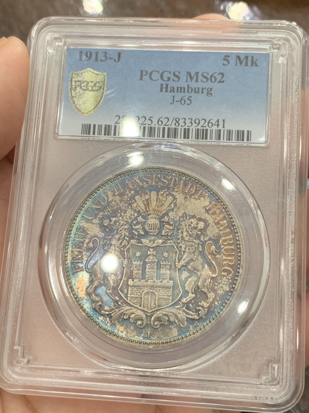 《竞宝斋》第80场-本周日，周一 2场连拍（全场不限金额包邮） PCGS MS62 德国汉堡自由市双狮 1913J 五马克大银币   双狮面带爆浆蓝绿彩 鹰面金色包浆 一币两种风格实属难得 极具观赏性