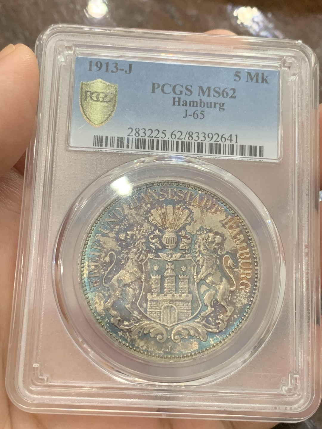 《竞宝斋》第80场-本周日，周一 2场连拍（全场不限金额包邮） PCGS MS62 德国汉堡自由市双狮 1913J 五马克大银币   双狮面带爆浆蓝绿彩 鹰面金色包浆 一币两种风格实属难得 极具观赏性
