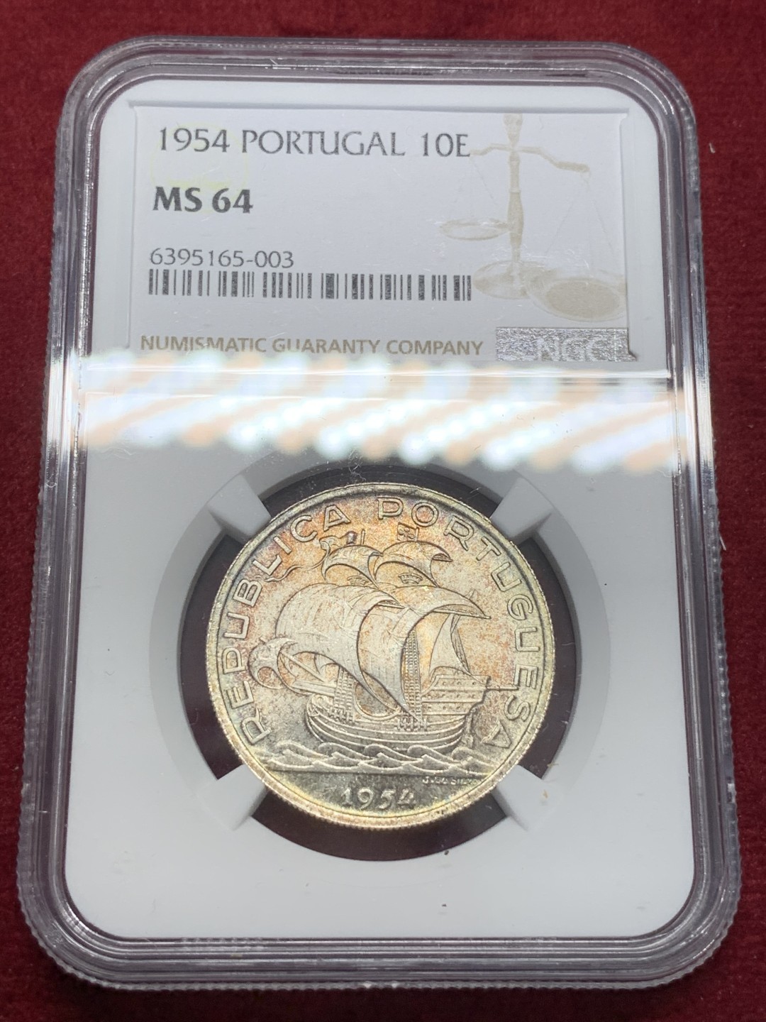 《竞宝斋》第80场-本周日，周一 2场连拍（全场不限金额包邮） NGC-MS64 葡萄牙1954年 大帆船10埃斯库多 顶级品相带五彩包浆 非常难得