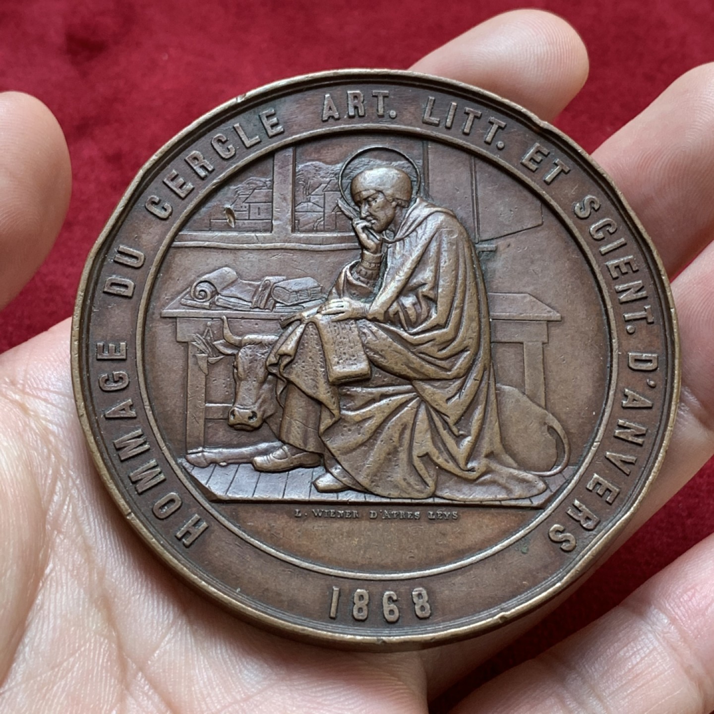 《竞宝斋》第80场-本周日，周一 2场连拍（全场不限金额包邮） 1868年比利时亨利·莱伊斯男爵铜章，直径68mm，重量149g，人相面高浮雕大铜章。