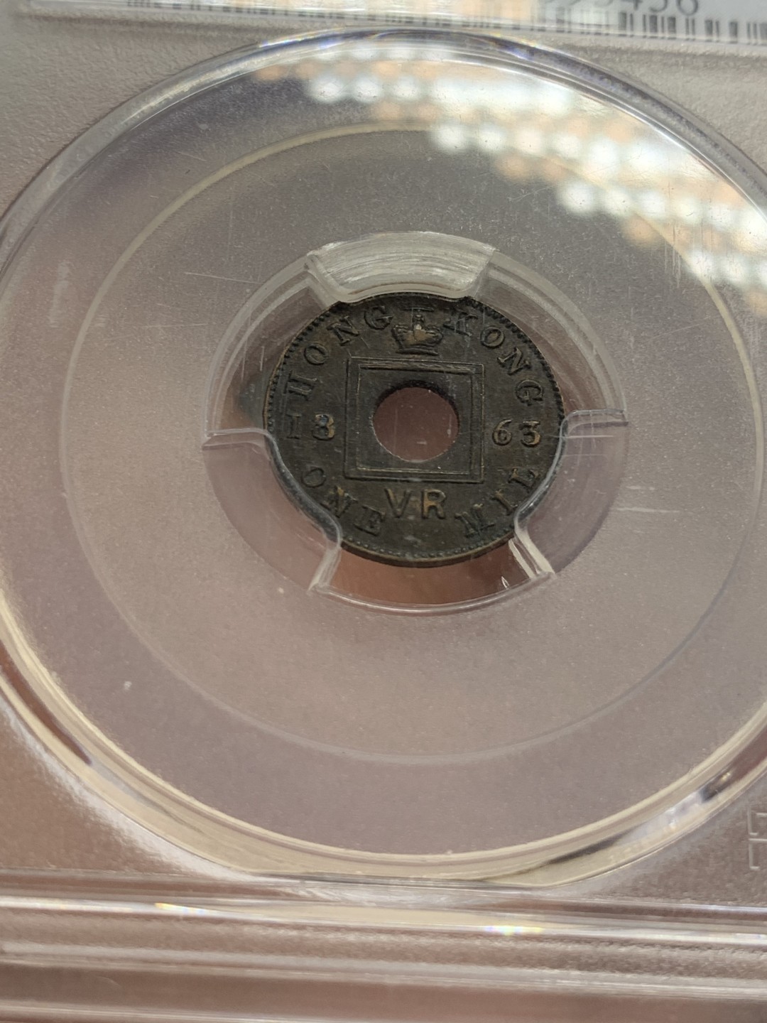 《竞宝斋》第80场-本周日，周一 2场连拍（全场不限金额包邮） PCGS AU50 香港1863首年一文铜币 也是香港本土第一枚属于自己的铜币 醇厚黑巧克力包浆 细节保留还不错