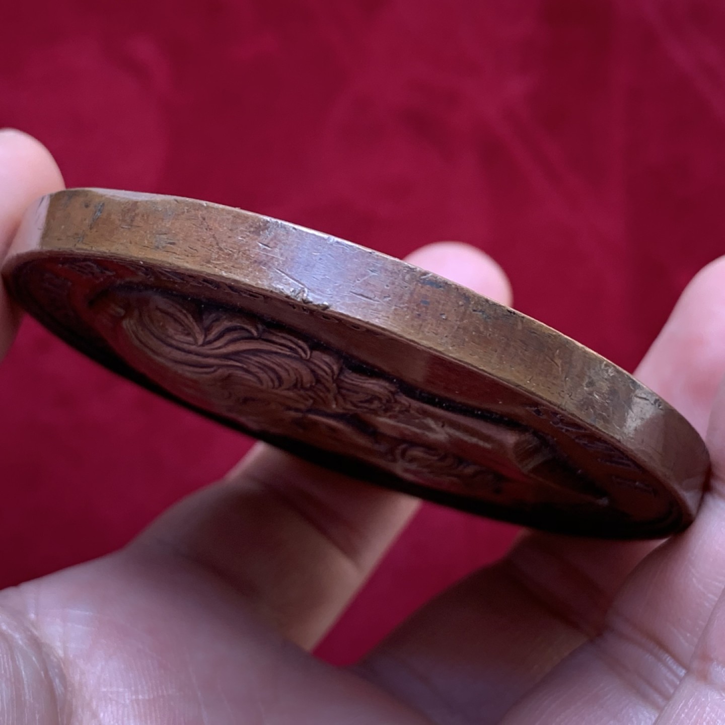 《竞宝斋》第80场-本周日，周一 2场连拍（全场不限金额包邮） 1868年比利时亨利·莱伊斯男爵铜章，直径68mm，重量149g，人相面高浮雕大铜章。