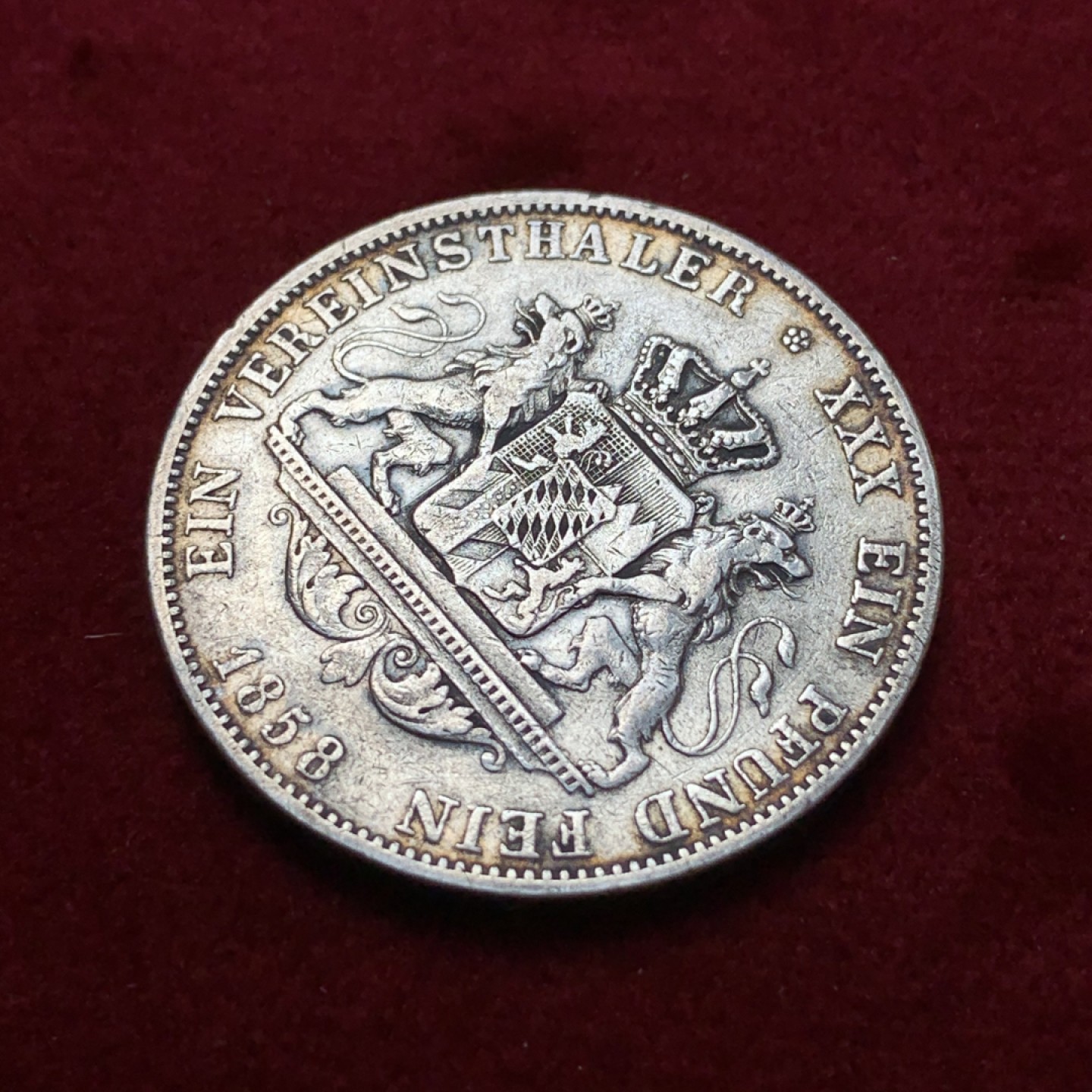 《竞宝斋》第80场-本周日，周一 2场连拍（全场不限金额包邮） 1858年 巴伐利亚马克西米利安二世 联合泰勒 银币