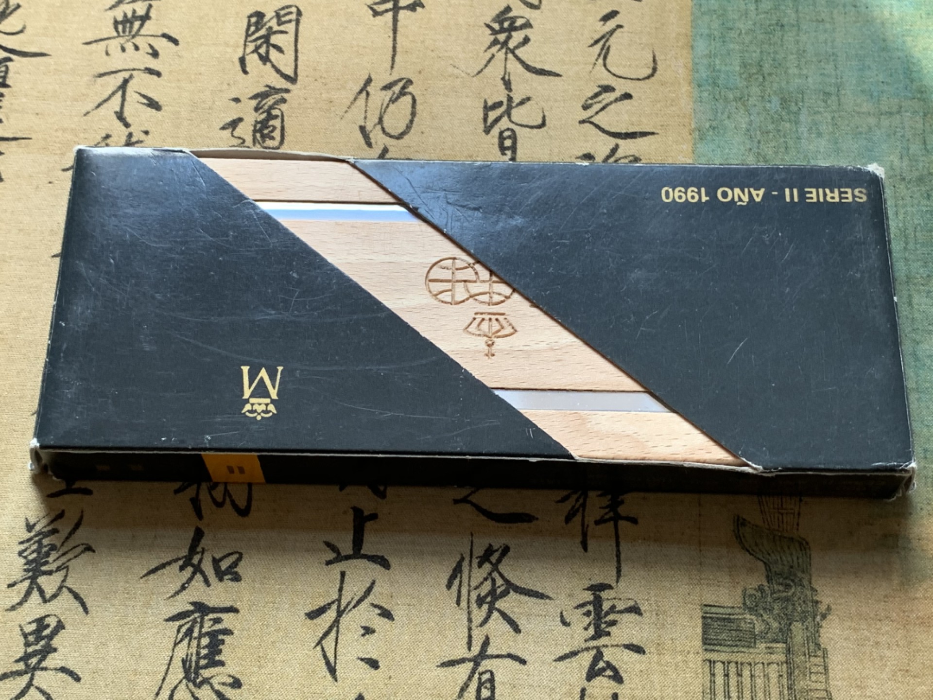 《竞宝斋》第80场-本周日，周一 2场连拍（全场不限金额包邮） 925银，币重49.3克 原盒证书 西班牙发现新大陆五百周年纪念 1989年 五枚套一组银币 非常漂亮