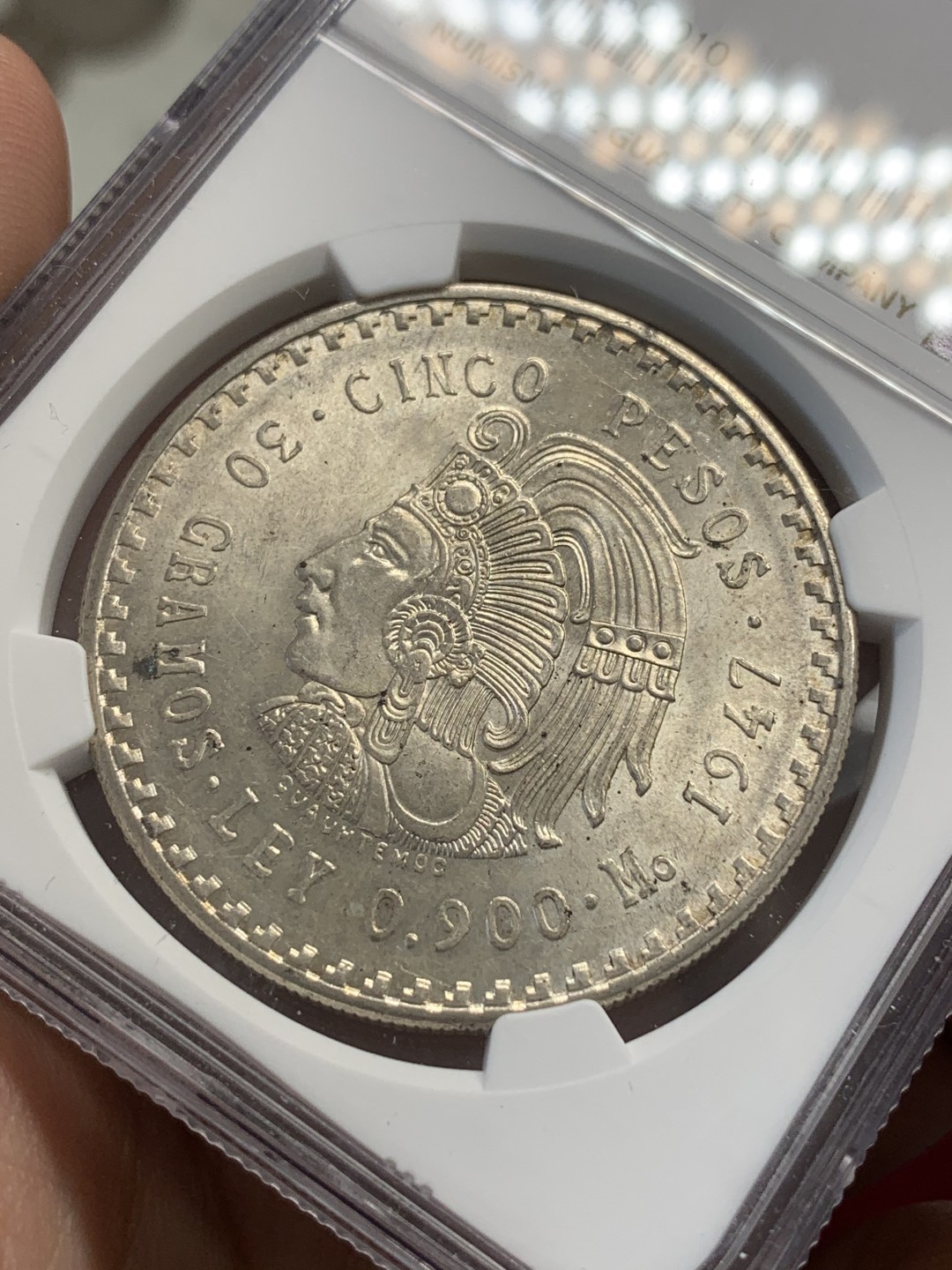 《竞宝斋》第80场-本周日，周一 2场连拍（全场不限金额包邮） NGC-MS64 墨西哥1947年 印第安人头像 5比索大银币 高分顶级品相