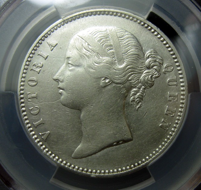 英属东印度公司银币,1840维多利亚1卢比,双辫,30.7mm11.6g,中乾评级XF45-R3330bx5x