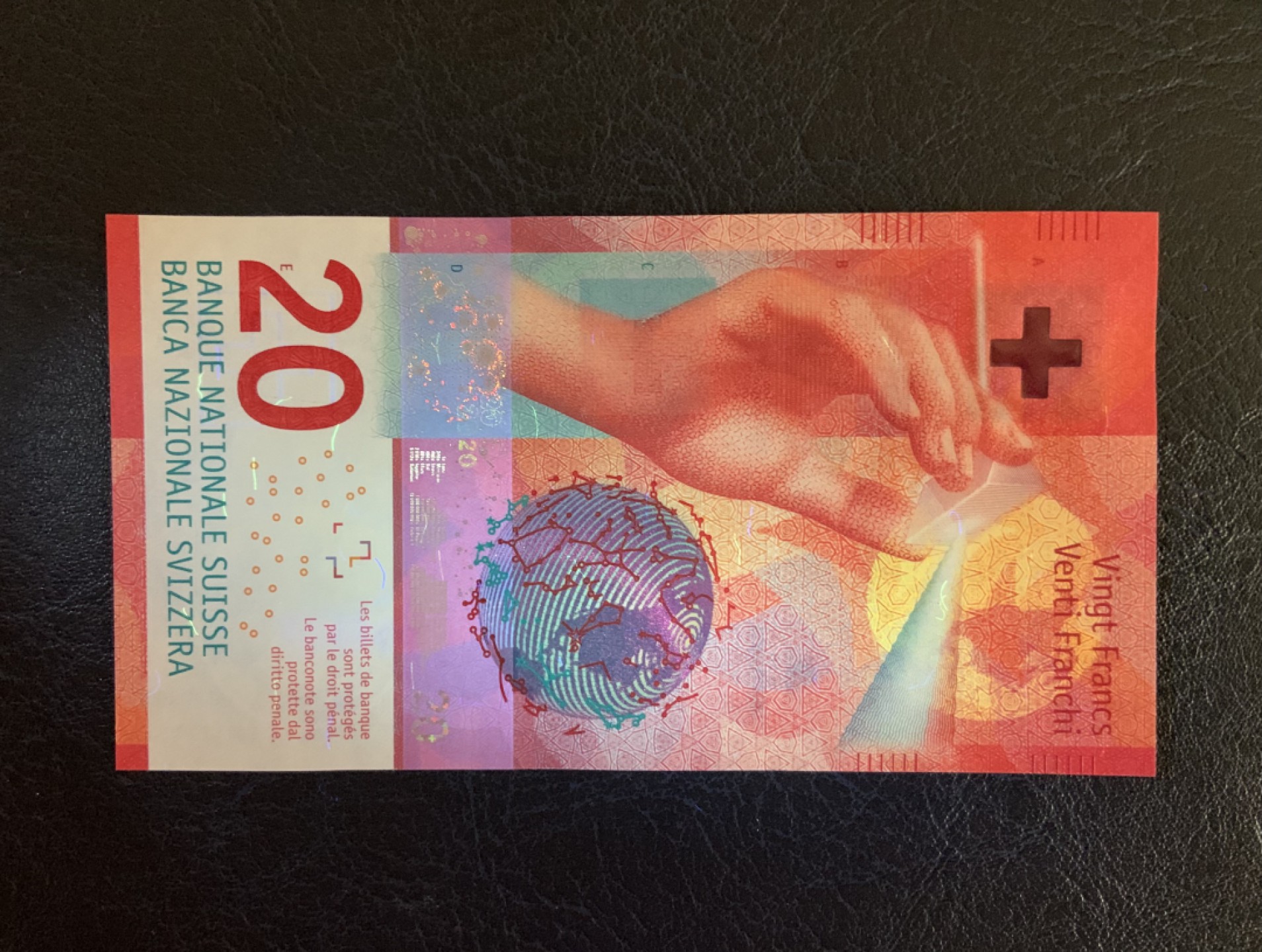 收藏联盟Quantum Auction 第182期拍卖 瑞士2015年20法郎 品相全新UNC A冠 尾号195