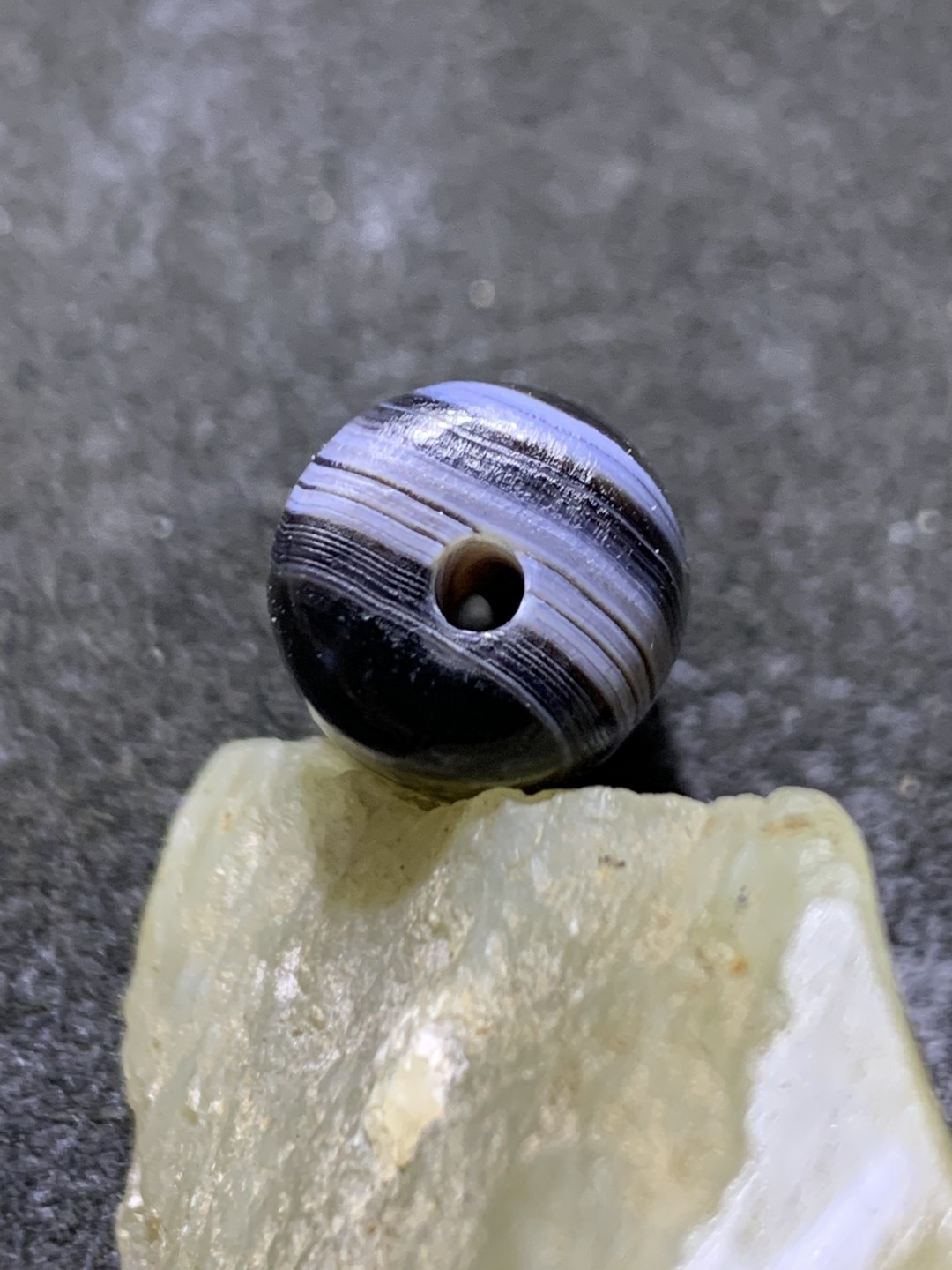 精美风化纹药师玛瑙直桶，桶珠一个！