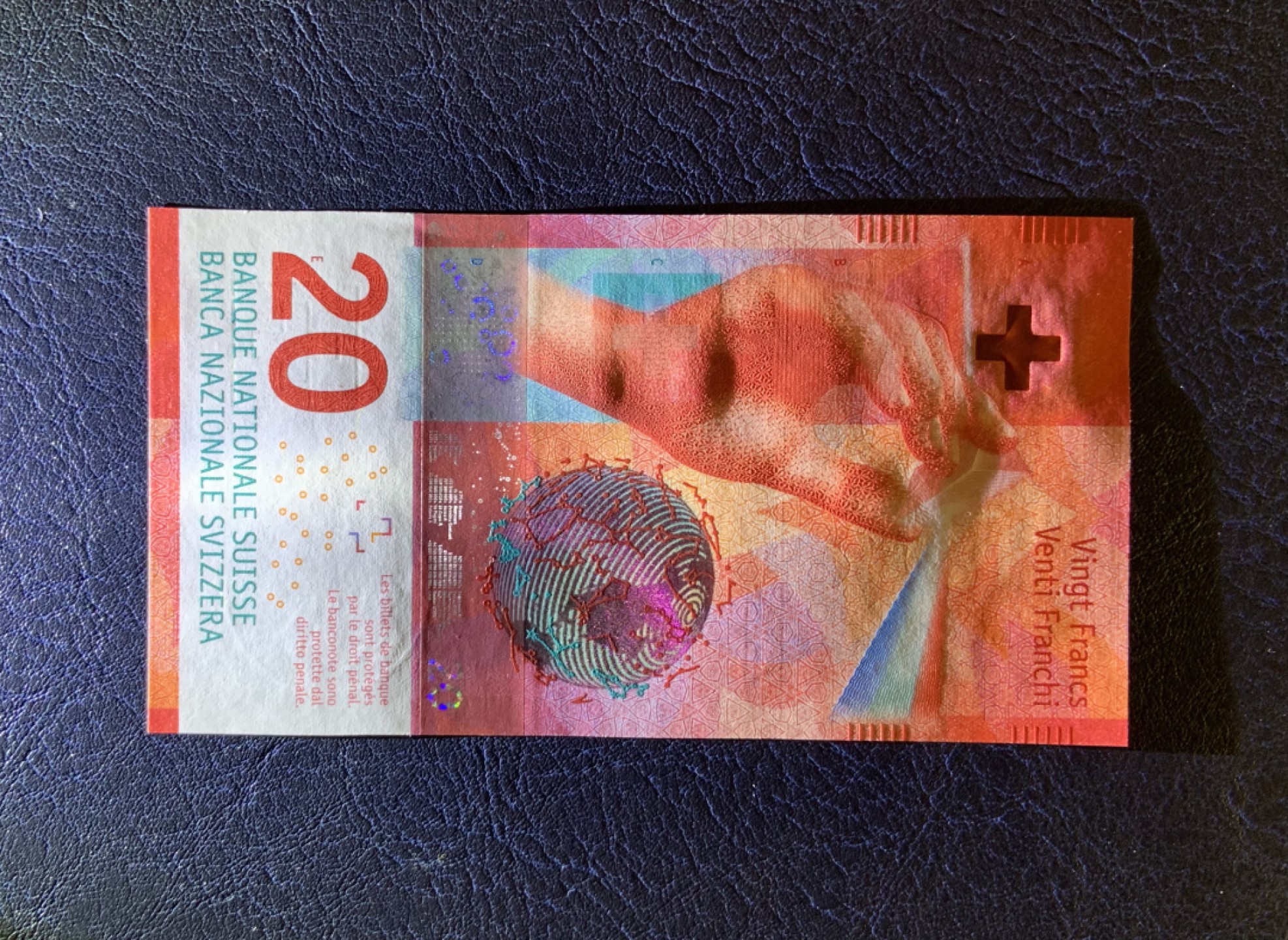 收藏联盟Quantum Auction 第182期拍卖 瑞士2015年20法郎 品相全新UNC A冠 尾号195