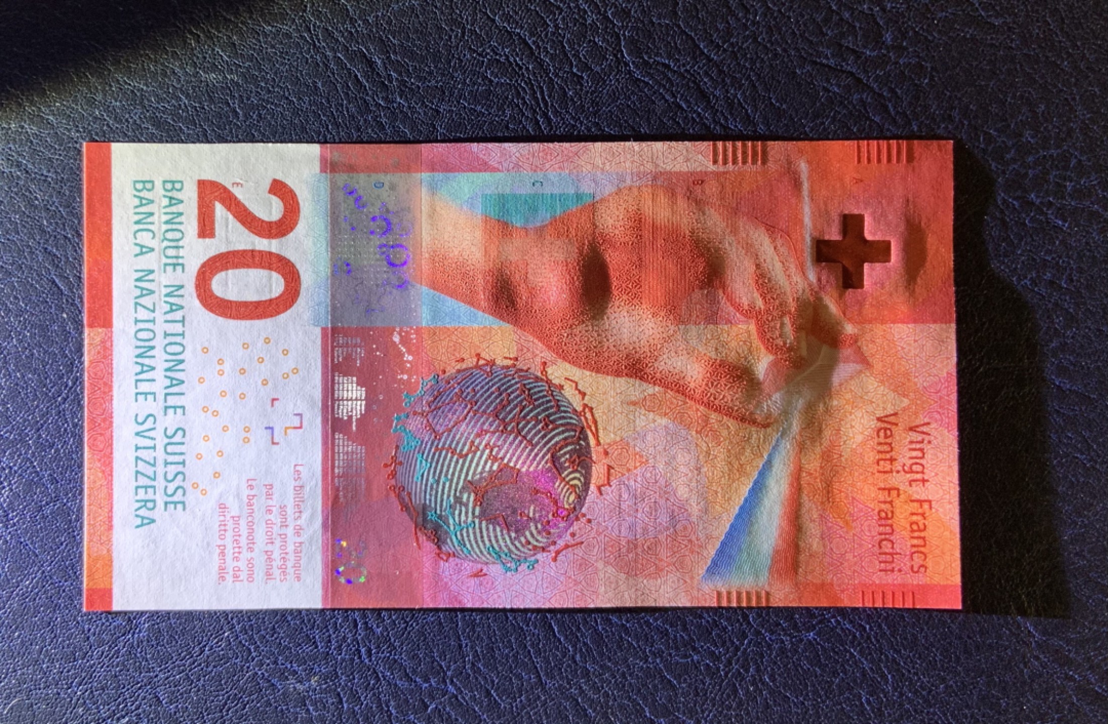 收藏联盟Quantum Auction 第182期拍卖 瑞士2015年20法郎 品相全新UNC A冠 尾号196