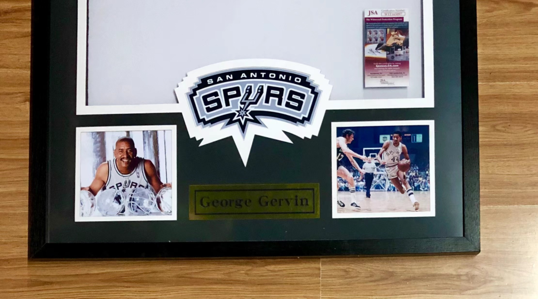 零元拍：4次得分王 NBA75大 冰人乔治格文签字球衣 已做精美裱框 超巨 名人堂 马刺传奇 JSA公司亲笔签名鉴定认证标+证书 