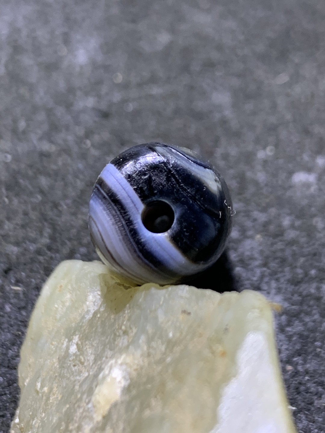 精美风化纹药师玛瑙直桶，桶珠一个！