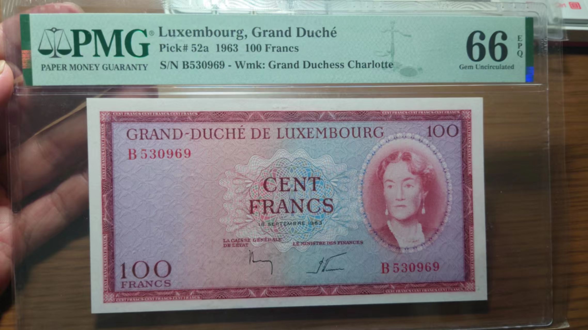 8月7日今日晚八点半【囧羊收藏】精选微拍第47期暨2022年第四期  众多精选新品 1963年卢森堡100法郎 PMG66E 无47号码