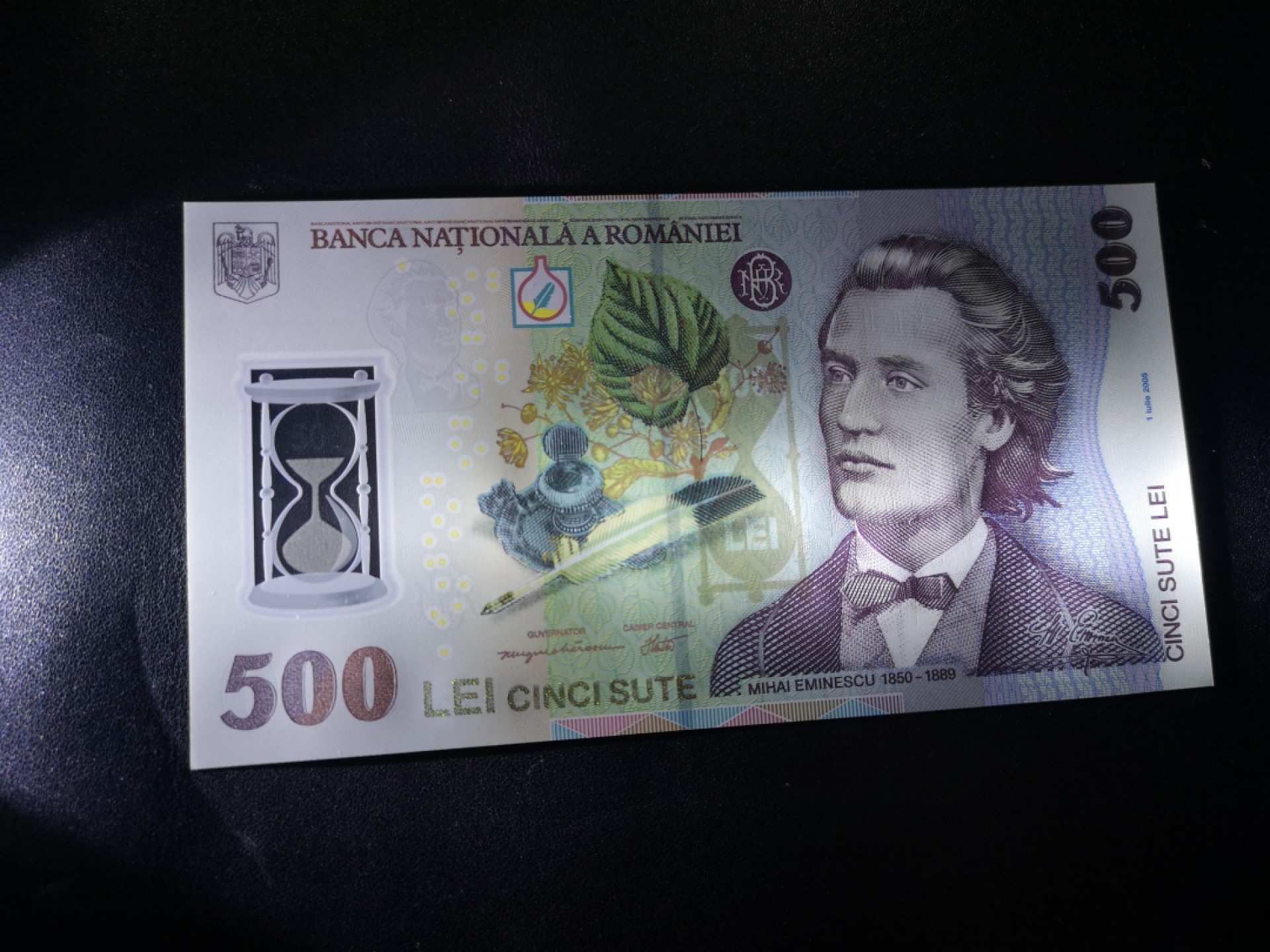 《外钞收藏家》第一百九十三期 罗马尼亚2009年500列伊塑料流通钞unc