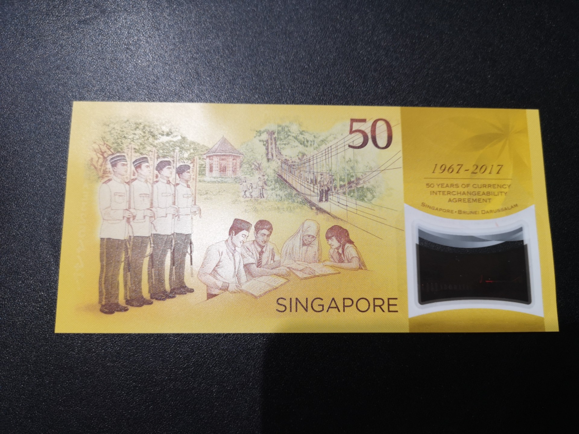 《外钞收藏家》第一百九十三期 新加坡2017年50元纪念钞  unc