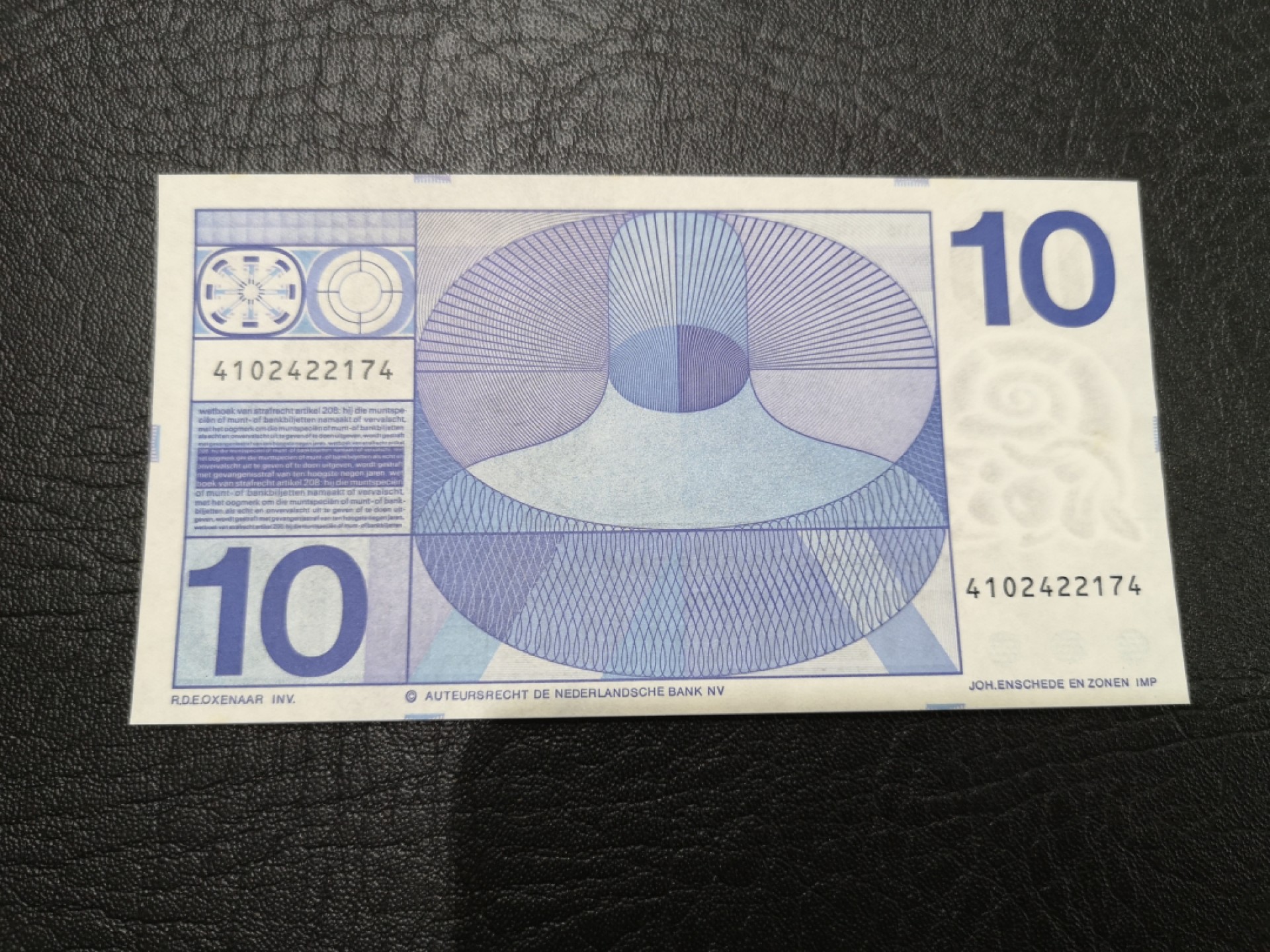 《外钞收藏家》第一百九十三期 1968年荷兰人像版10盾 全新UNC