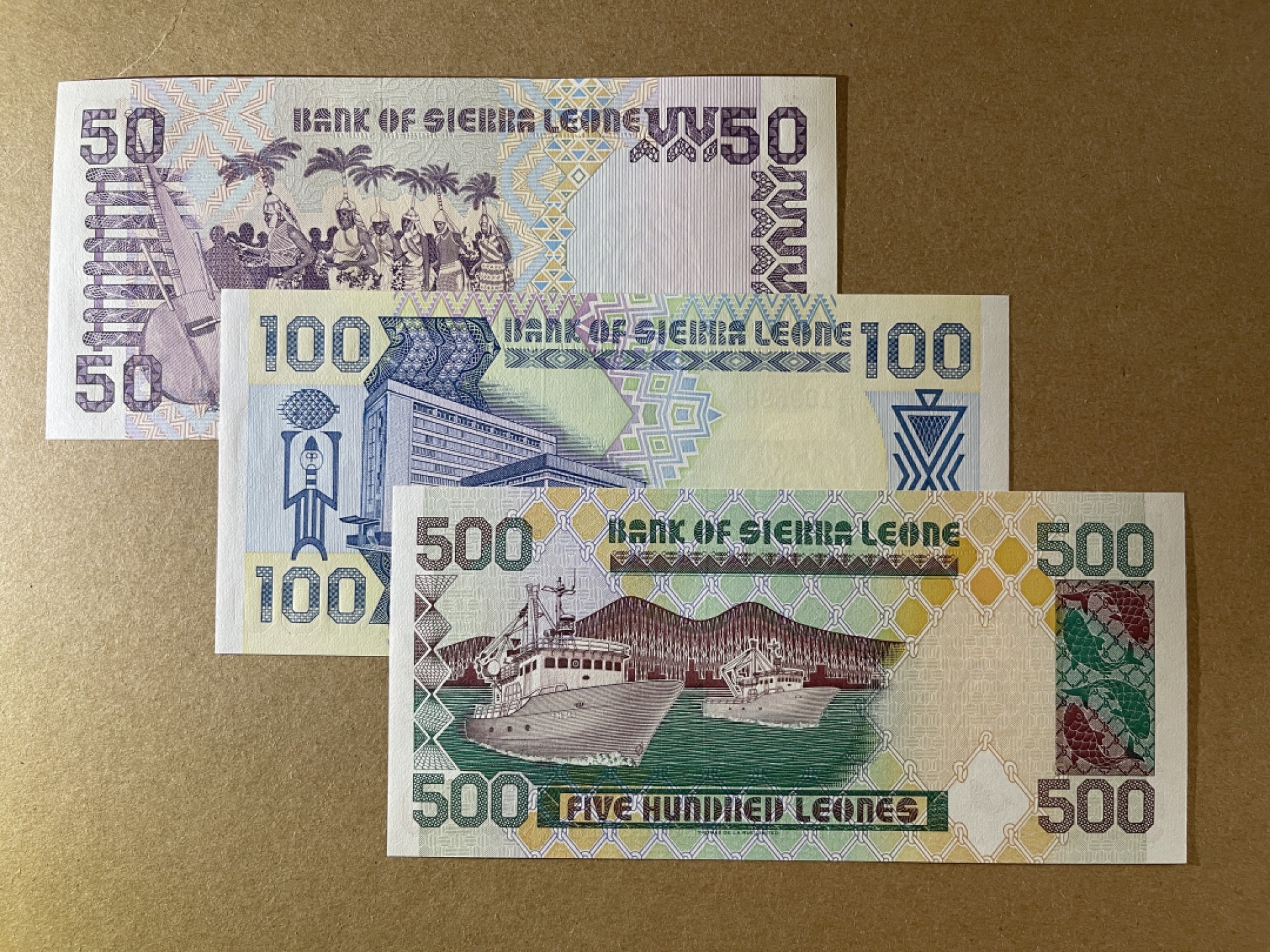 《张总收藏》67期——外币精品 塞拉利昂50、100、500元3张 UNC 1989年