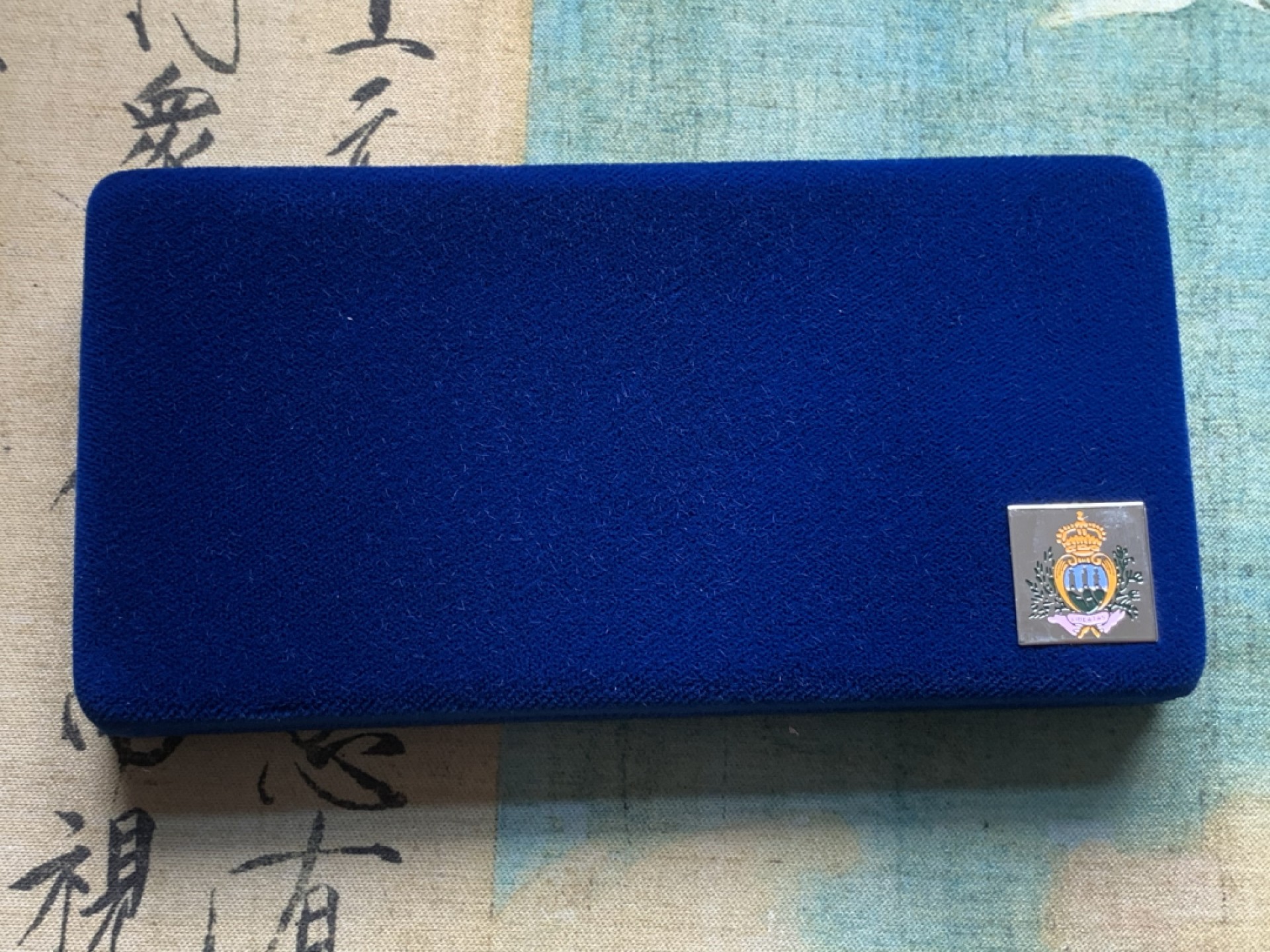 《竞宝斋》第82场-本周日，周一，周四3场拍卖（全场不限金额包邮） 原盒证书 圣马力诺2000年 教皇迎接千禧年 5000和10000里拉 精制PROOF银币一对