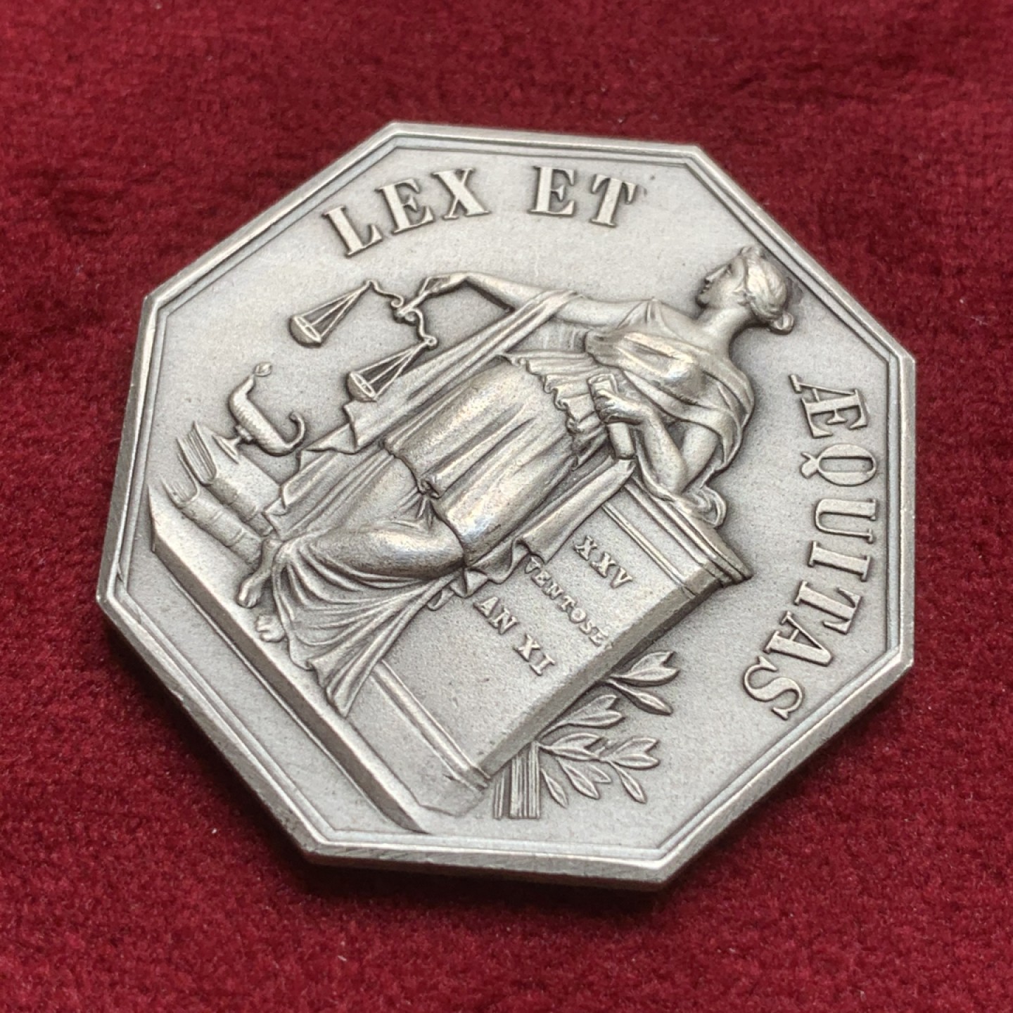 《竞宝斋》第82场-本周日，周一，周四3场拍卖（全场不限金额包邮） 法国 19-20世纪 伊勒区公证处 JETON银质八角 