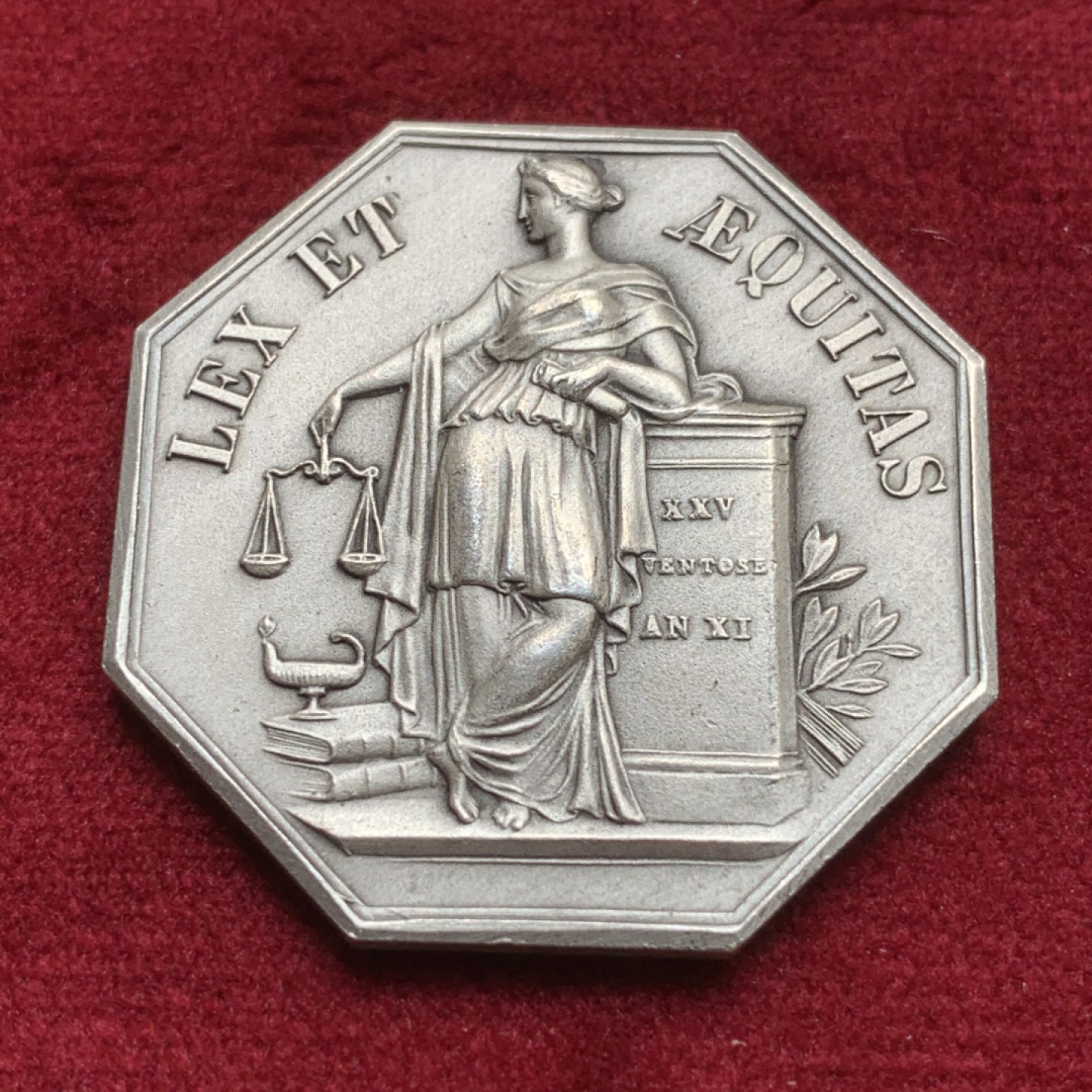 《竞宝斋》第82场-本周日，周一，周四3场拍卖（全场不限金额包邮） 法国 19-20世纪 伊勒区公证处 JETON银质八角 