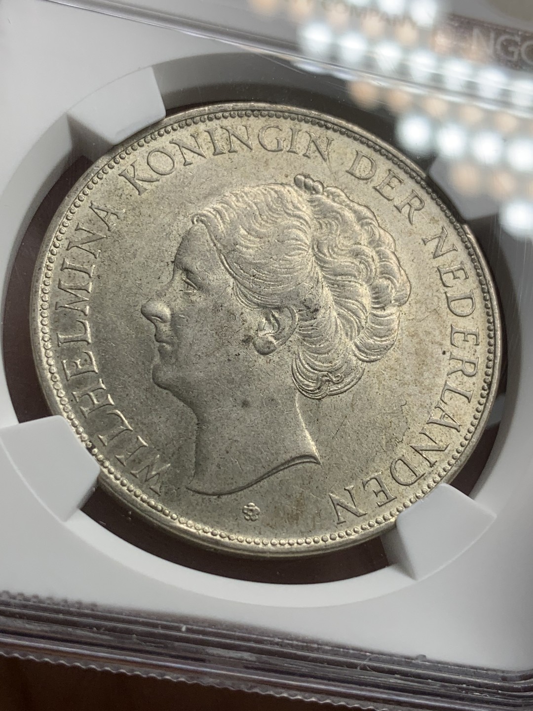 《竞宝斋》第82场-本周日，周一，周四3场拍卖（全场不限金额包邮） NGC-AU58 荷兰1938年 威廉米娜女神 2.5盾大银币 原光好品 低评