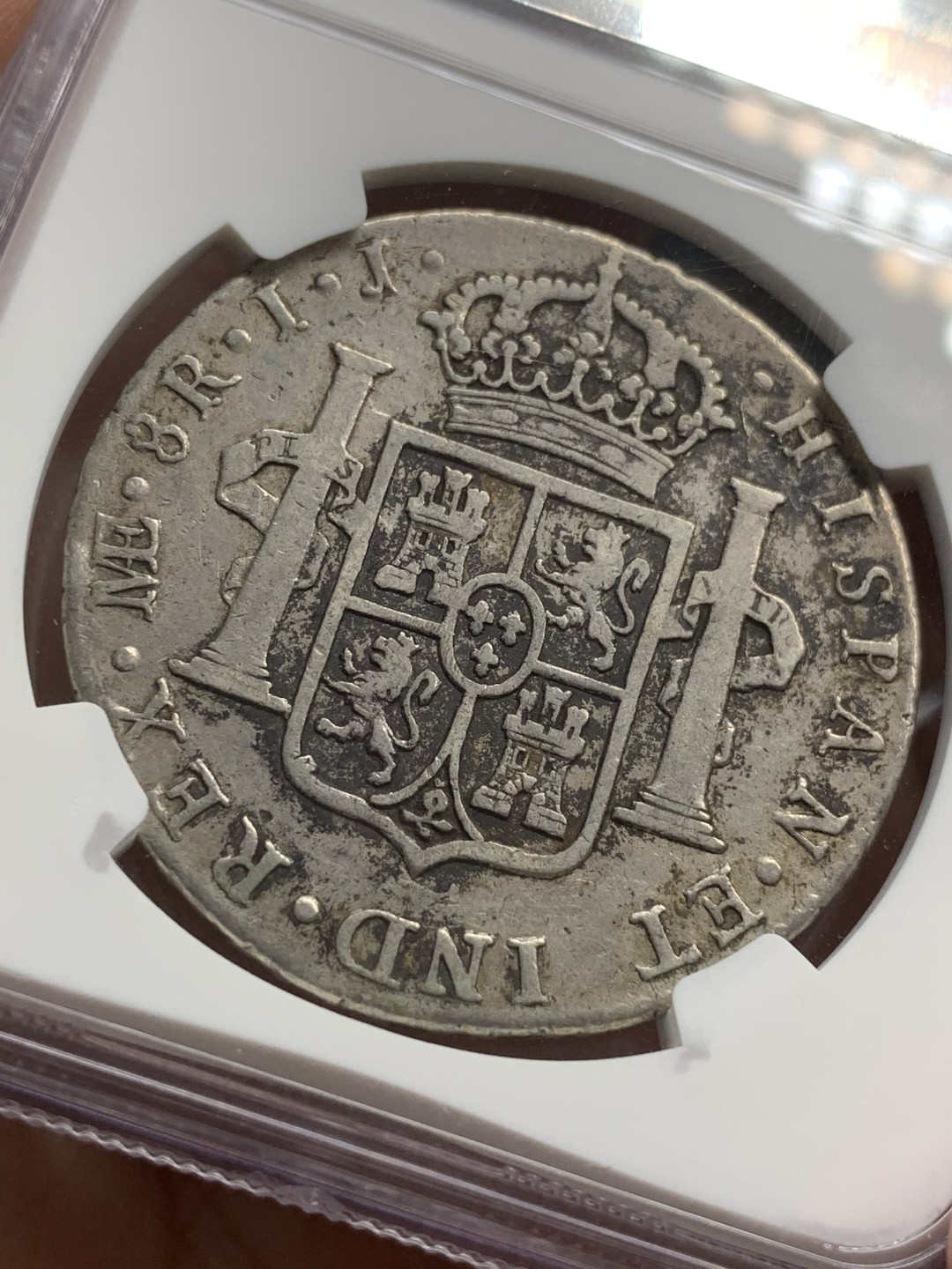 《竞宝斋》第82场-本周日，周一，周四3场拍卖（全场不限金额包邮） NGC-VF25 西属秘鲁 1795年 卡洛斯四世8R 老双柱大银币 稀少厂名 更高分只有14枚