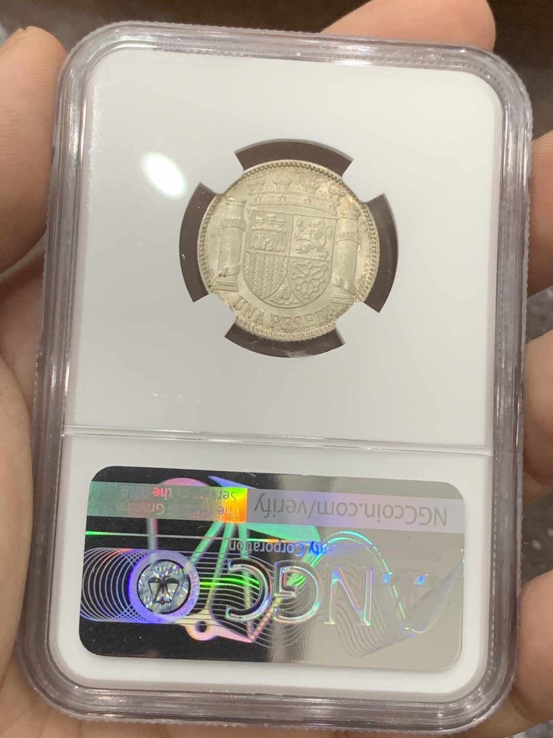 《竞宝斋》第82场-本周日，周一，周四3场拍卖（全场不限金额包邮） NGC-MS65 西班牙1933年 内战版1比塞塔拿花 银币 顶级分数 最近国外也是暴涨的品种