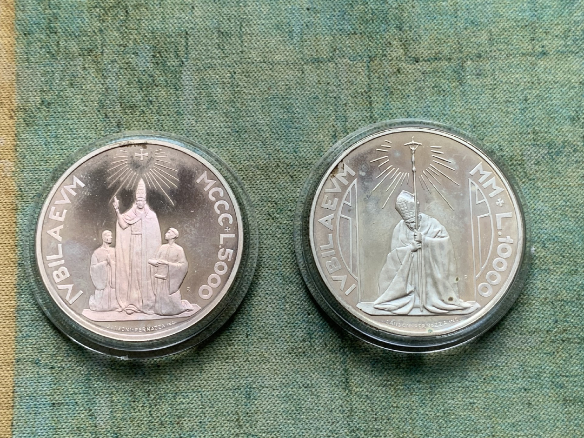 《竞宝斋》第82场-本周日，周一，周四3场拍卖（全场不限金额包邮） 原盒证书 圣马力诺2000年 教皇迎接千禧年 5000和10000里拉 精制PROOF银币一对