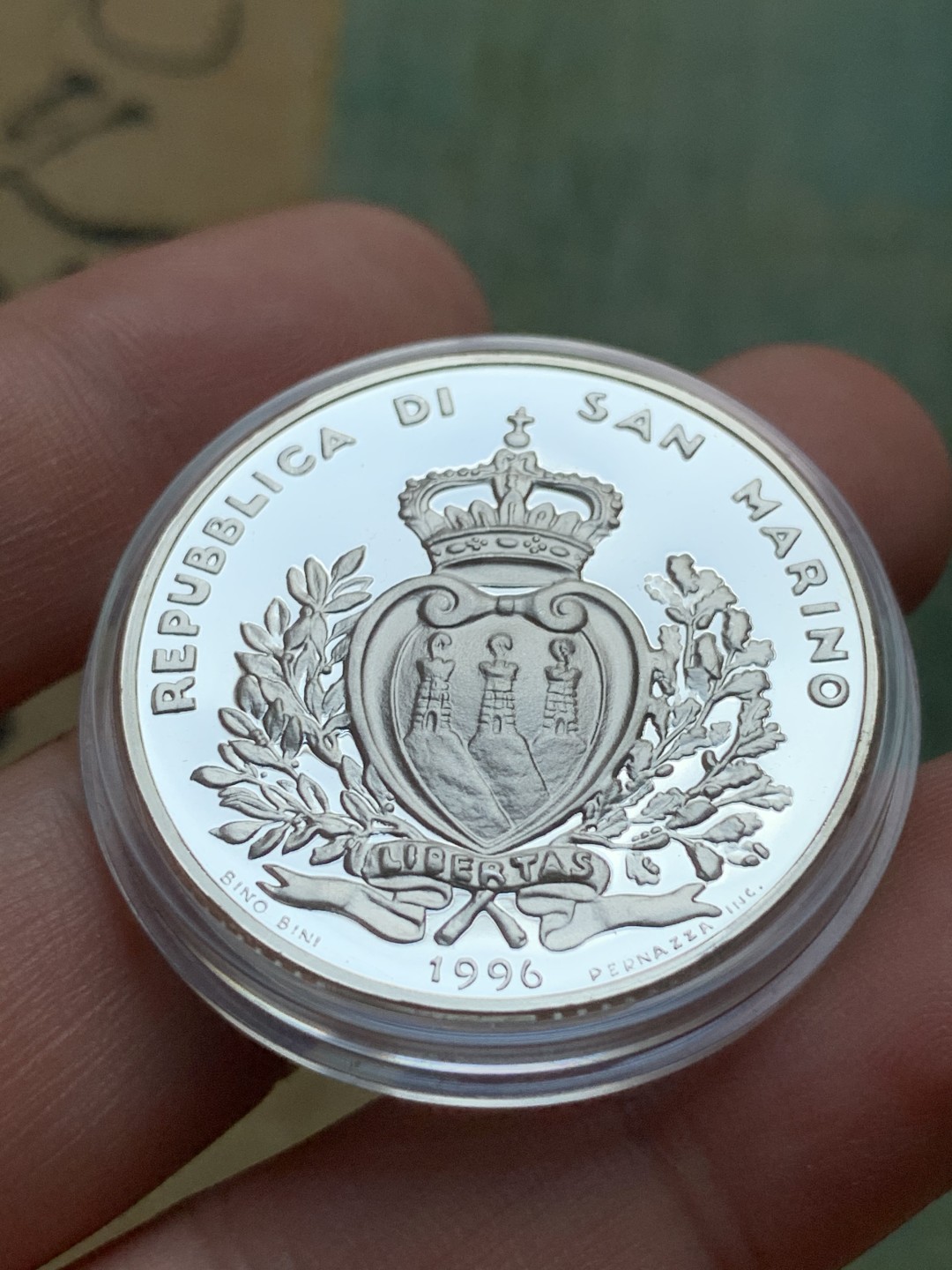 《竞宝斋》第82场-本周日，周一，周四3场拍卖（全场不限金额包邮） 原盒证书 圣马力诺1996年 纪念欧洲 10000里拉 精制大银币 22克