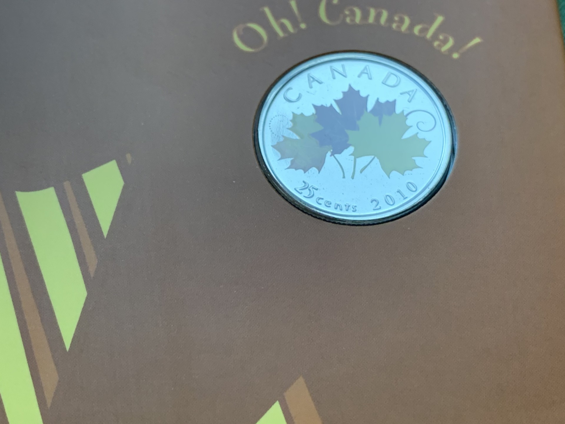 《竞宝斋》第82场-本周日，周一，周四3场拍卖（全场不限金额包邮） 礼品装四套 加拿大2010年七枚装套币 其中一枚彩色枫叶 原装塑料套子 非常精美