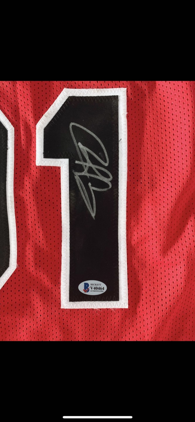 零元拍：丹尼斯 罗德曼签字球衣已做精美裱框BGS/BAS公司亲笔签名鉴定认证标。