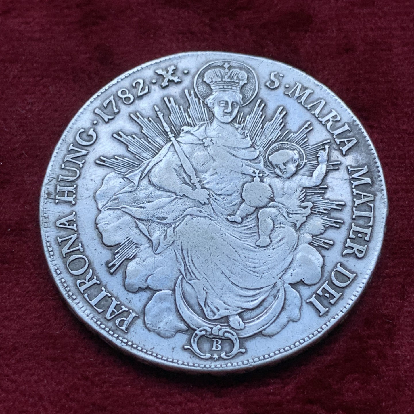 《竞宝斋》第82场-本周日，周一，周四3场拍卖（全场不限金额包邮） 匈牙利 神罗时期1782年 圣母抱婴 大泰勒 原味好品 眼睛清晰可见