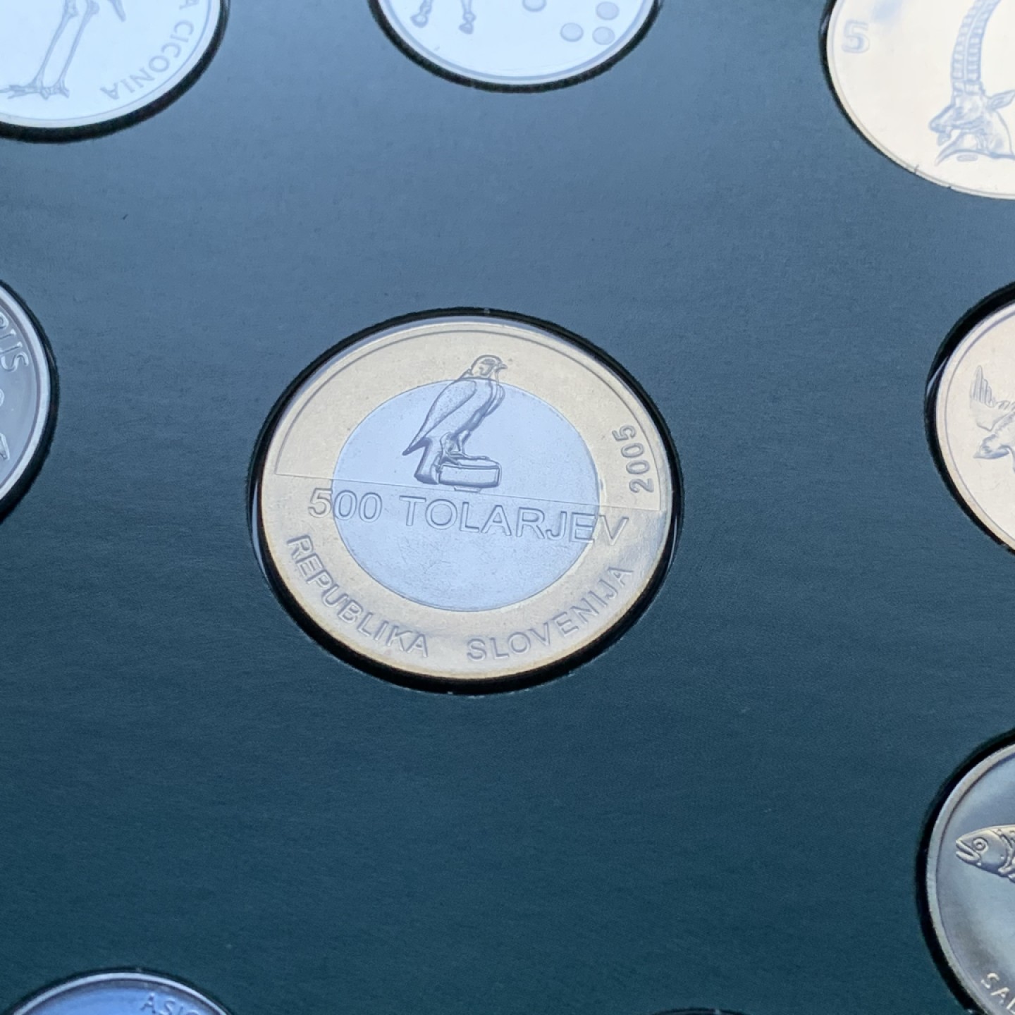 《竞宝斋》第82场-本周日，周一，周四3场拍卖（全场不限金额包邮） 卡装 斯洛文尼亚 2005年 十枚套 封装套币 稀少品种