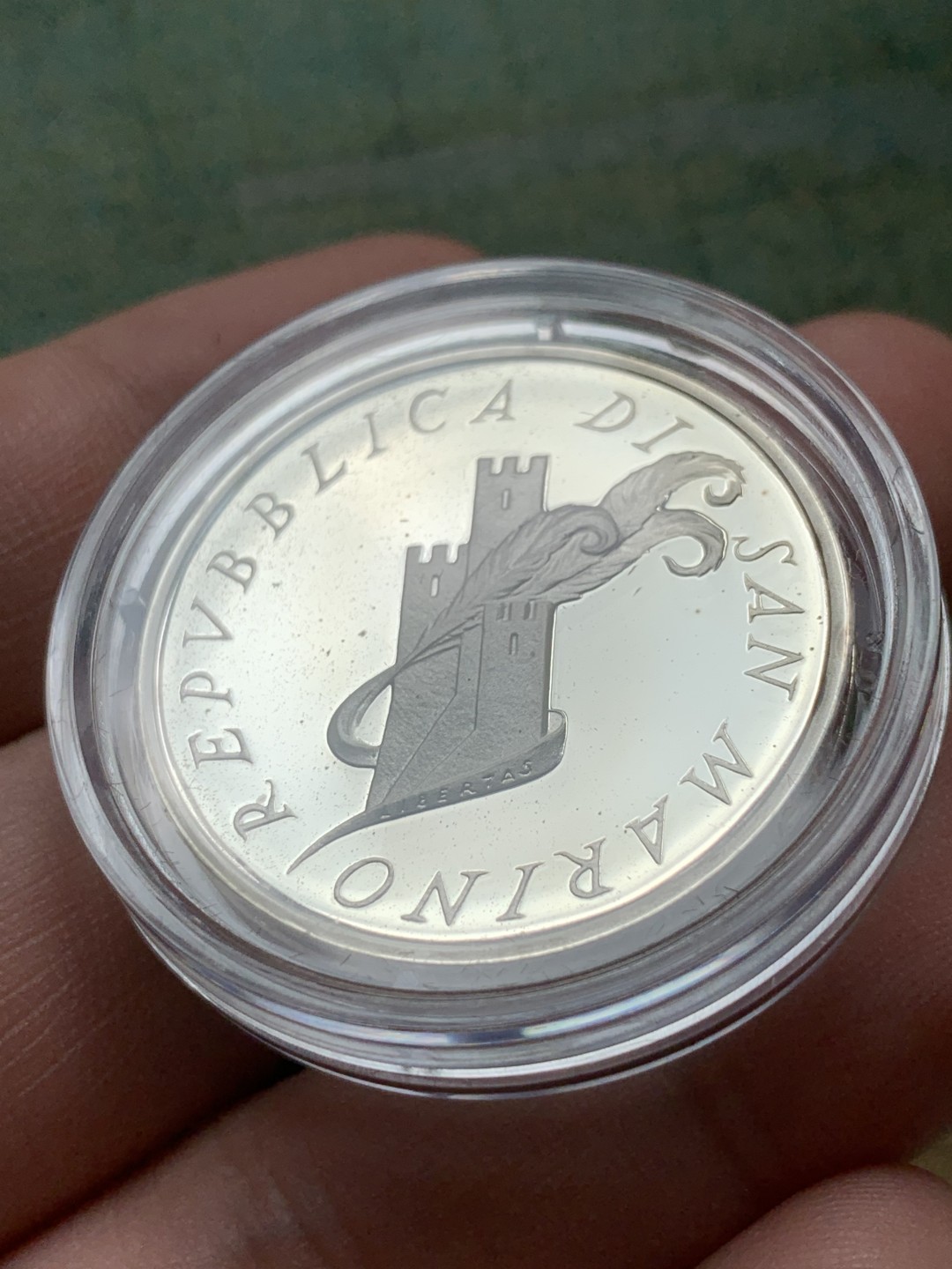 《竞宝斋》第82场-本周日，周一，周四3场拍卖（全场不限金额包邮） 原盒证书 圣马力诺1987年 萨格勒布运动会 500和1000里拉银币一对