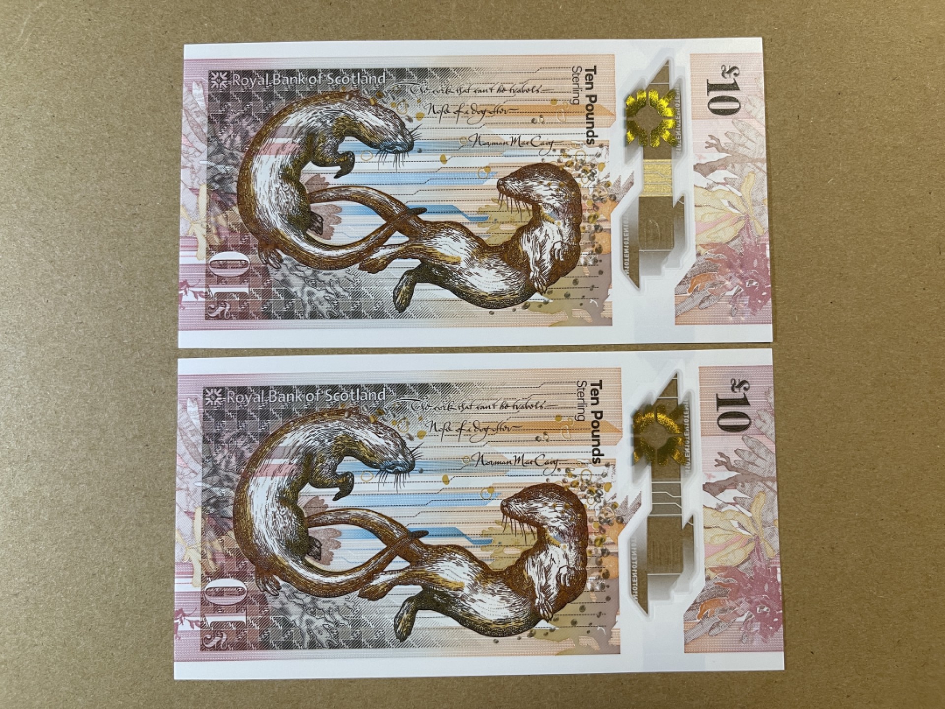 《张总收藏》67期——外币精品 苏格兰10镑连号2张 UNC 2016年 AA冠 皇家银行塑料钞