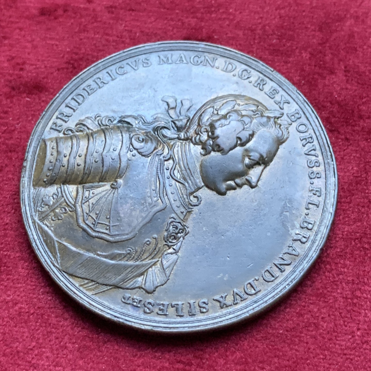 《竞宝斋》第82场-本周日，周一，周四3场拍卖（全场不限金额包邮） 德国普鲁士1757年 腓特烈二世 脚踢王冠 大铜章 48mm 非常稀少