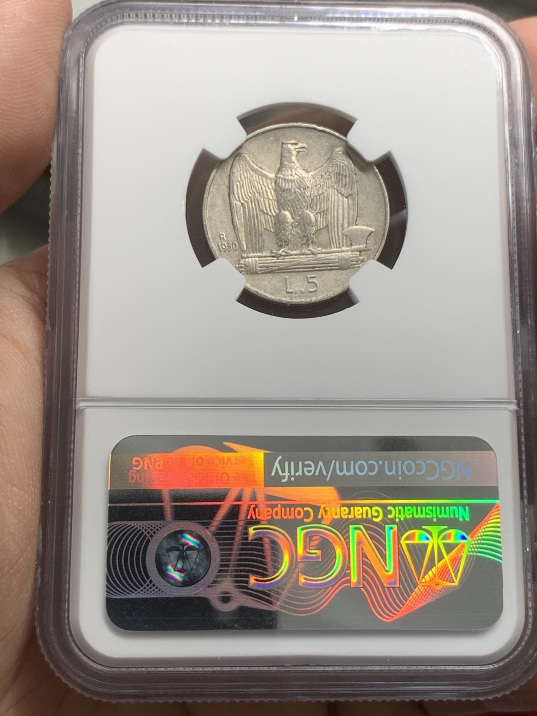 《竞宝斋》第82场-本周日，周一，周四3场拍卖（全场不限金额包邮） NGC-AU55 意大利1930-R年 老鹰5里拉银币 常见的都是VF/XF的， 这枚能上AU出分已经非常难得