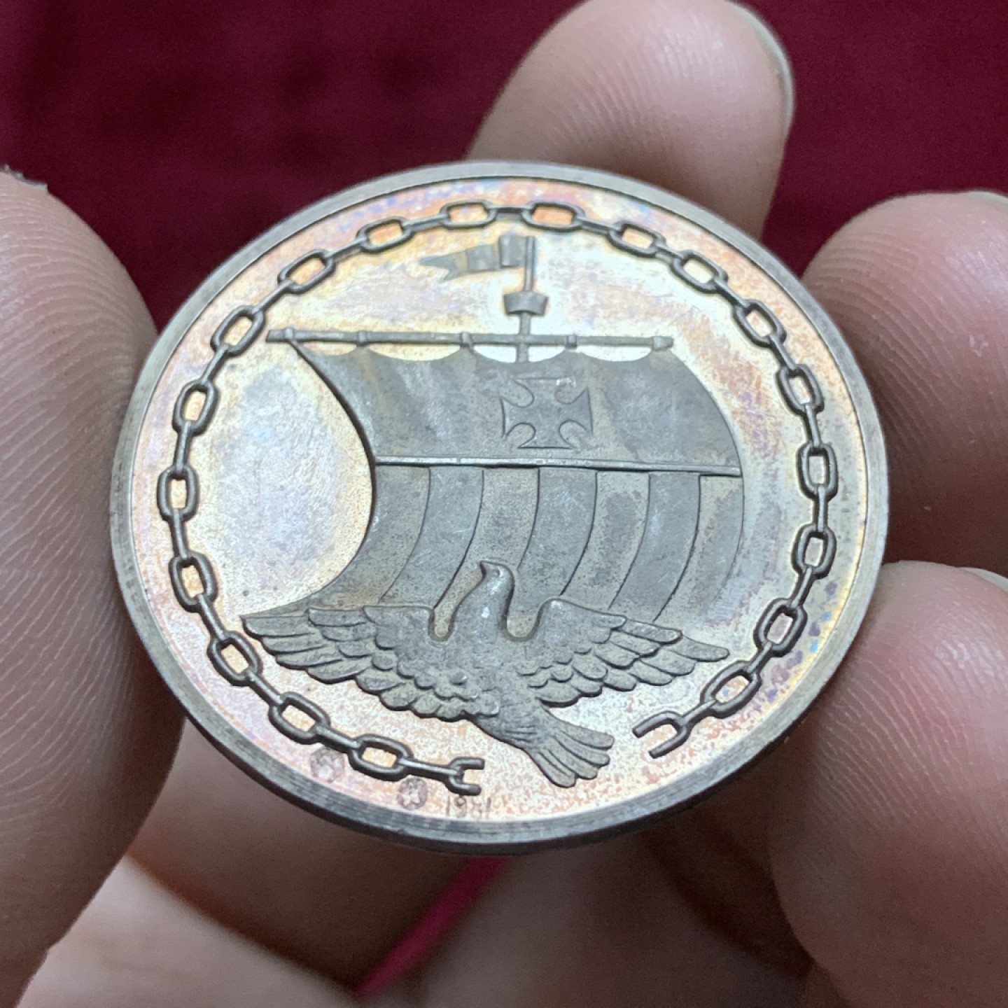 《竞宝斋》第82场-本周日，周一，周四3场拍卖（全场不限金额包邮） 西班牙 1981年 圣母抱婴 银章 15克 92.5%银