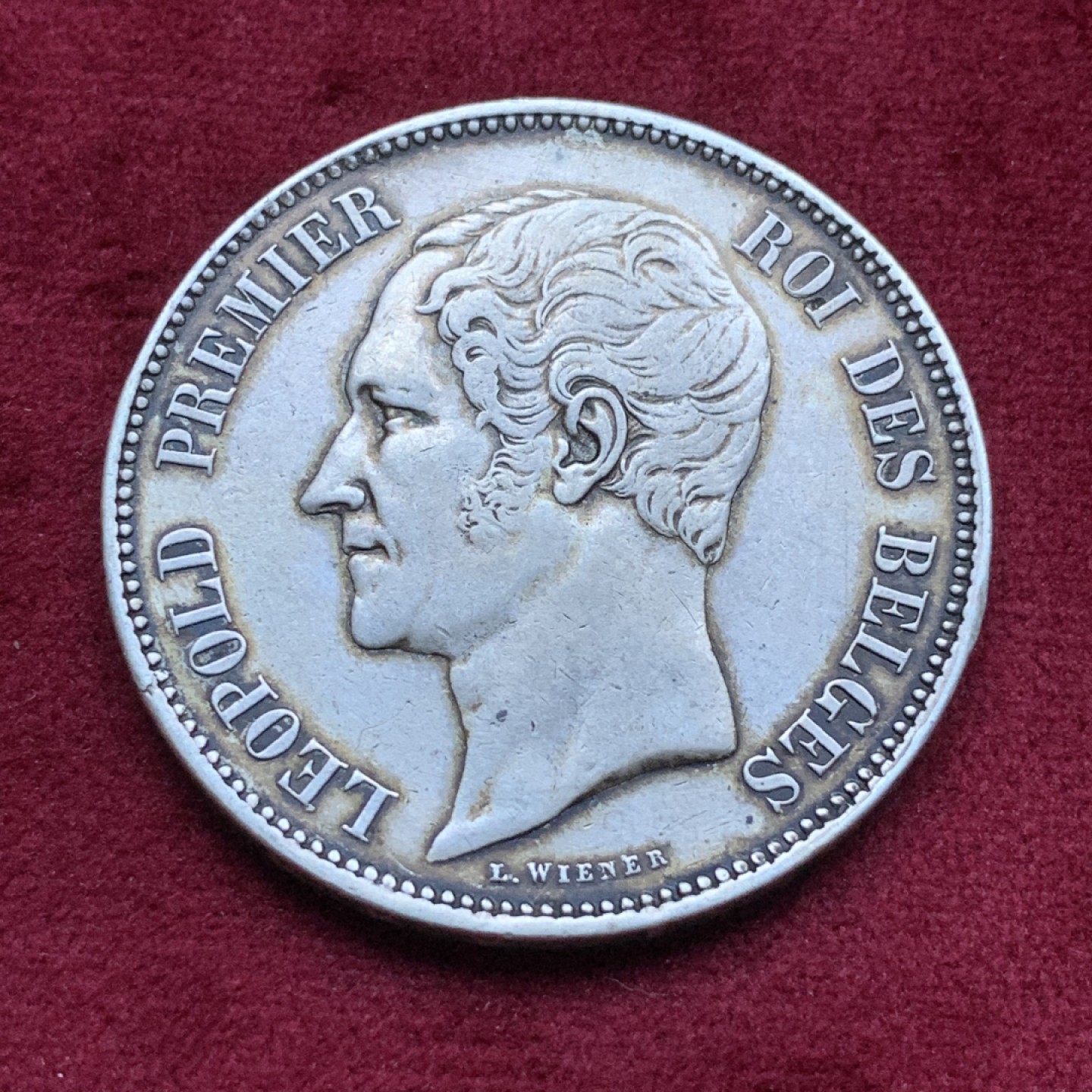 《竞宝斋》第82场-本周日，周一，周四3场拍卖（全场不限金额包邮） 比利时 1850年 早期短发版 利奥波德一世 5法郎 大银币酱彩 非常漂亮 细节见图