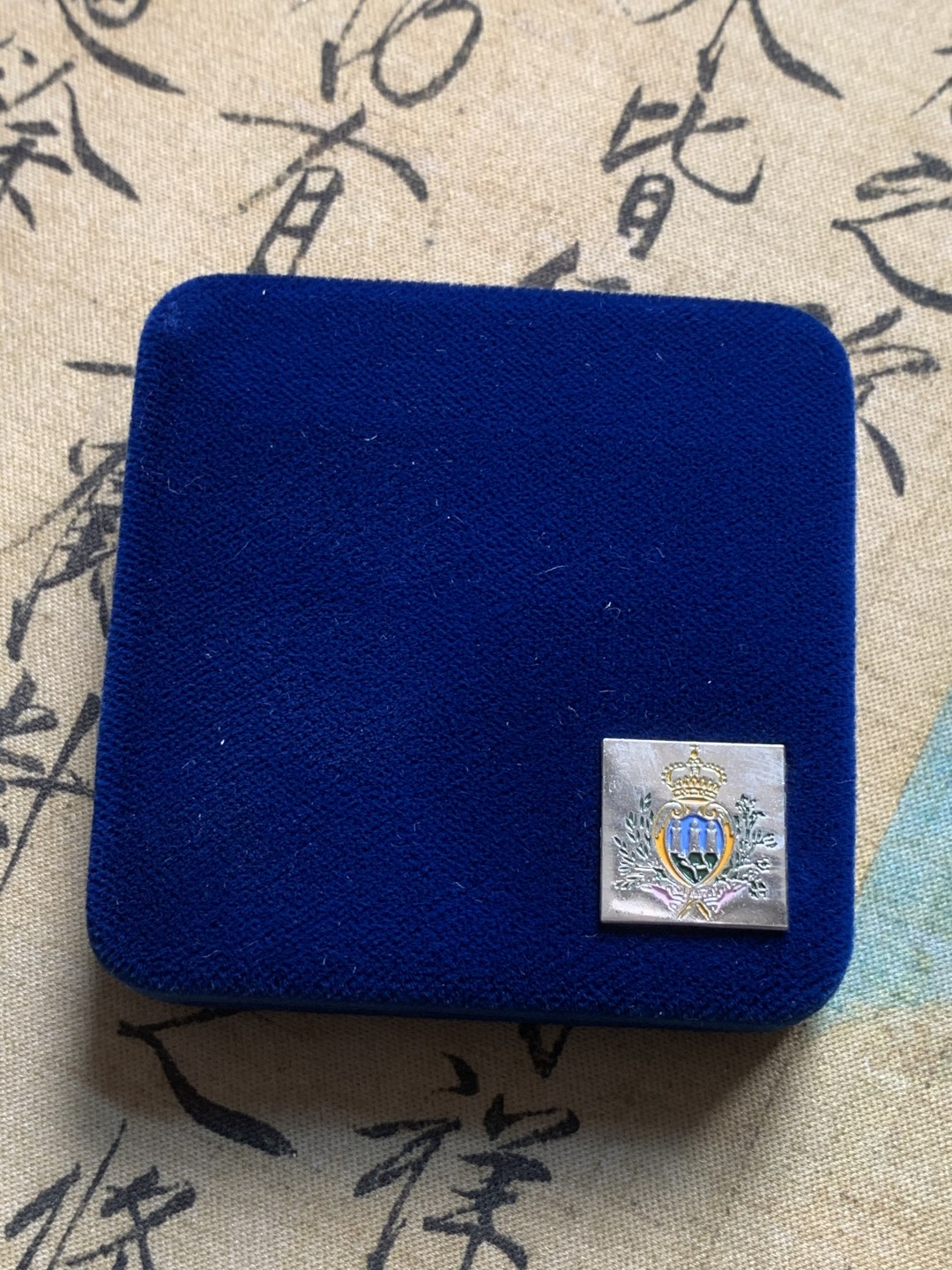 《竞宝斋》第82场-本周日，周一，周四3场拍卖（全场不限金额包邮） 原盒证书 圣马力诺1995年 奥运 1000里拉 精制银币