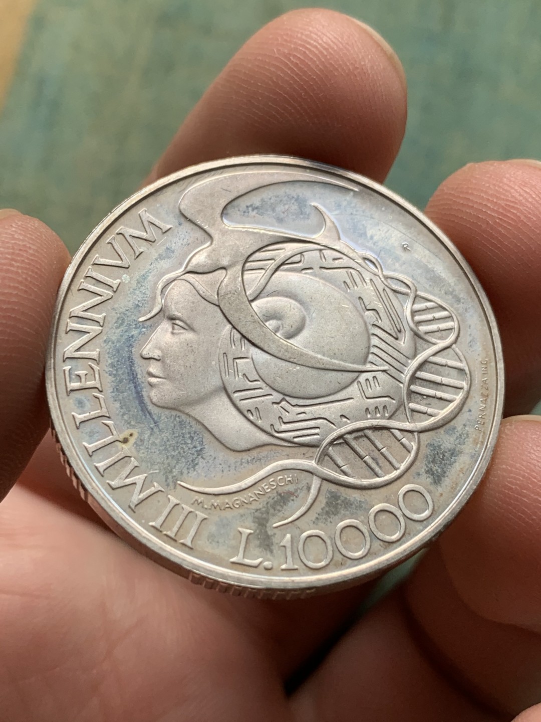 《竞宝斋》第82场-本周日，周一，周四3场拍卖（全场不限金额包邮） 原盒证书 圣马力诺1999年 千禧年纪念 10000里拉 精制大银币PROOF 22克