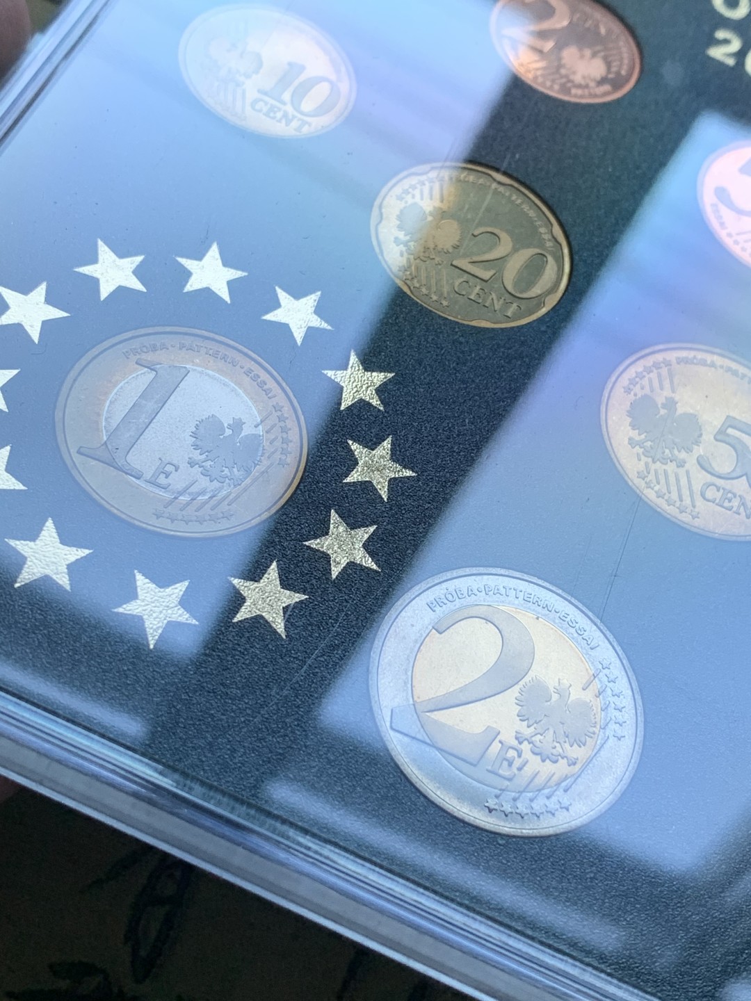 《竞宝斋》第82场-本周日，周一，周四3场拍卖（全场不限金额包邮） 卡装 波兰2004年 ESSAI厂试铸 八枚套1分到2欧元 套币