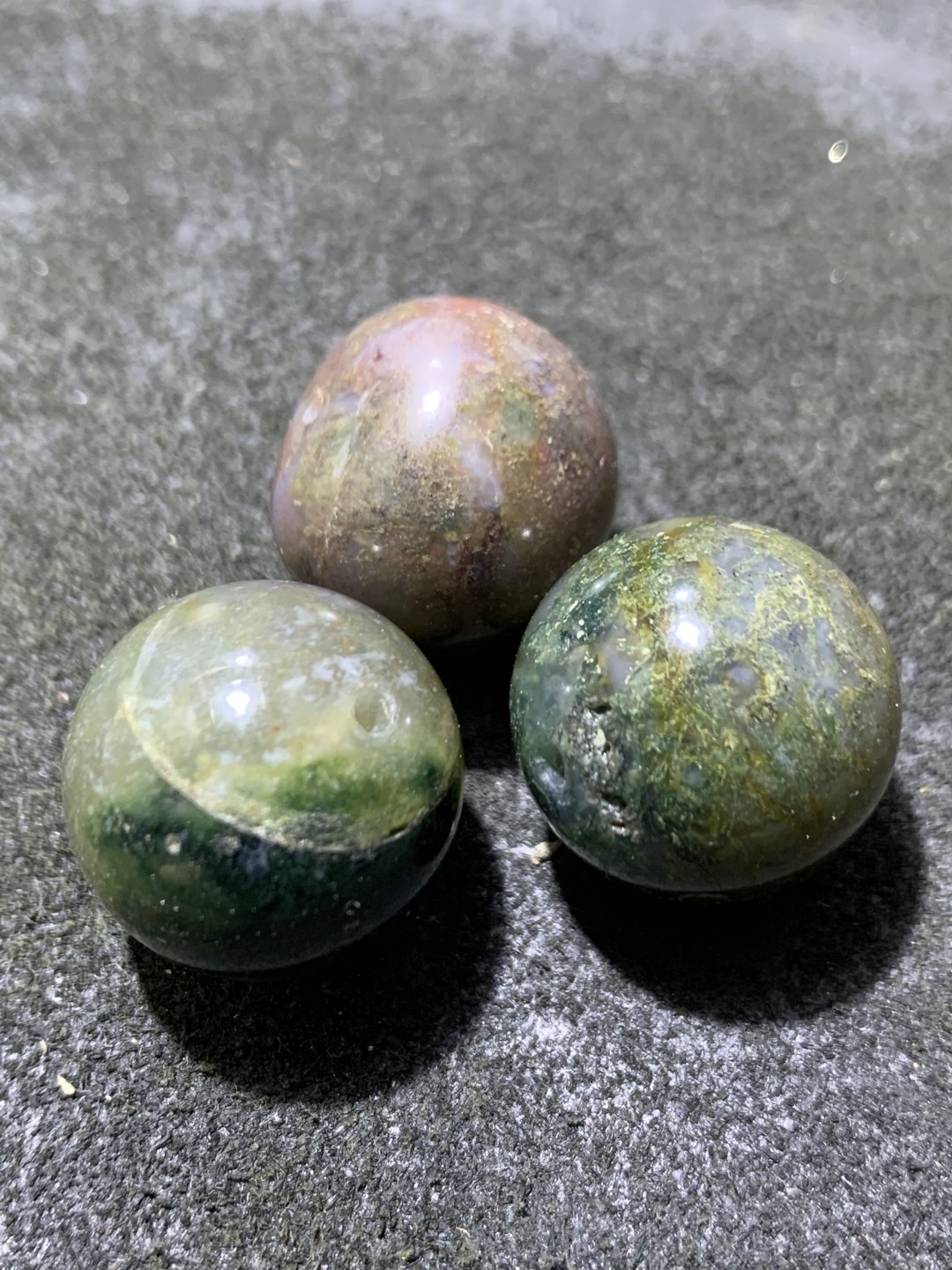 草花纹玛瑙通货圆珠三颗！